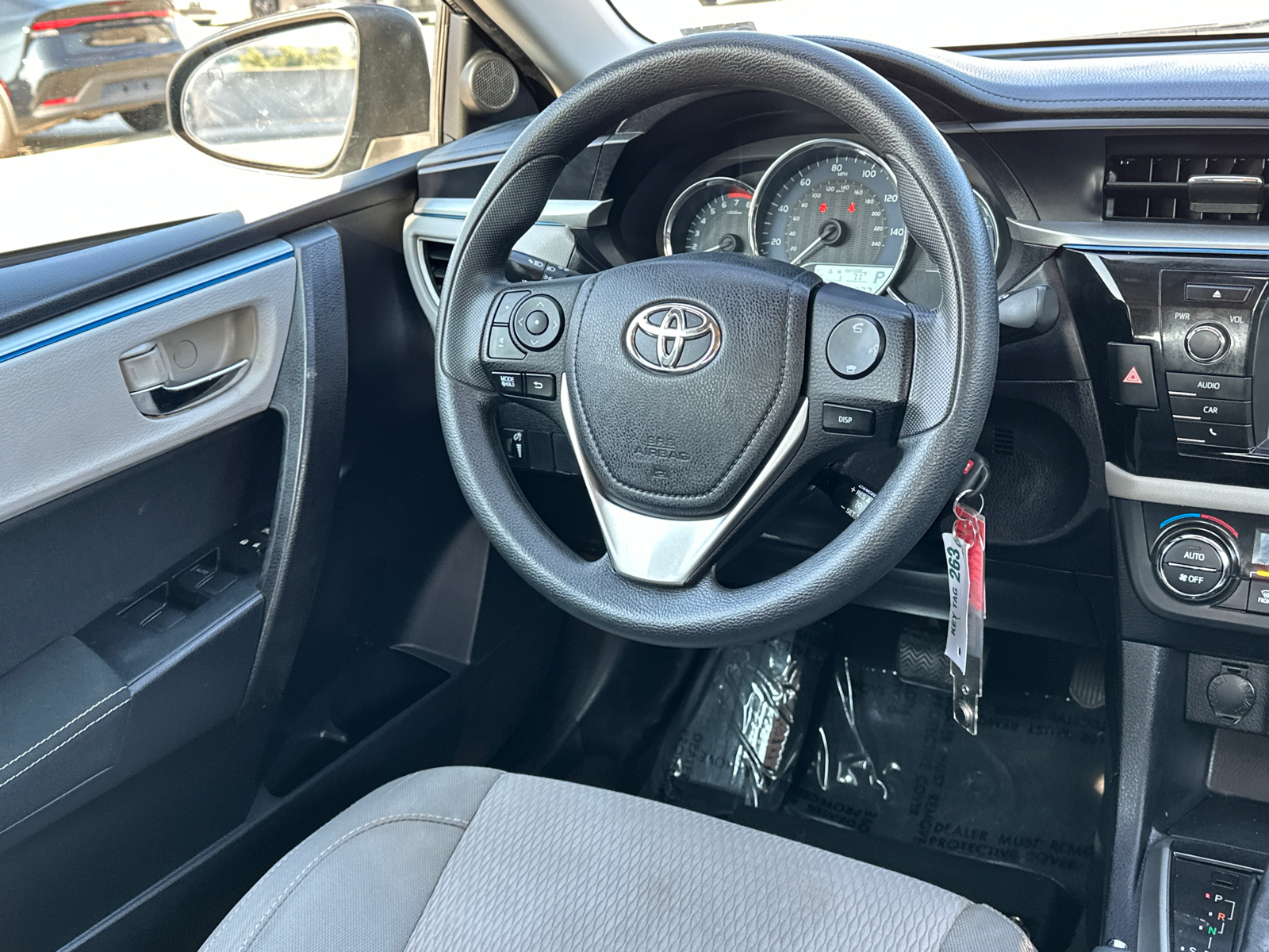 2015 Toyota Corolla LE 16