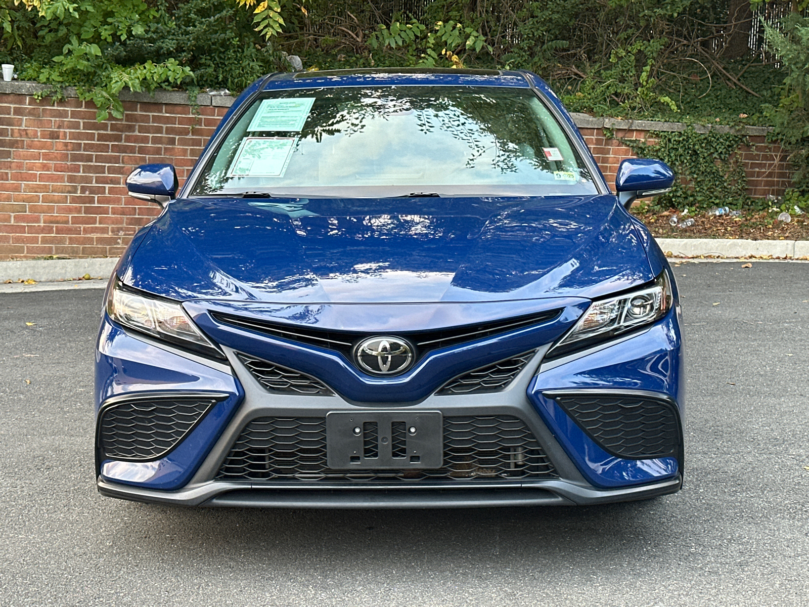 2023 Toyota Camry SE 2