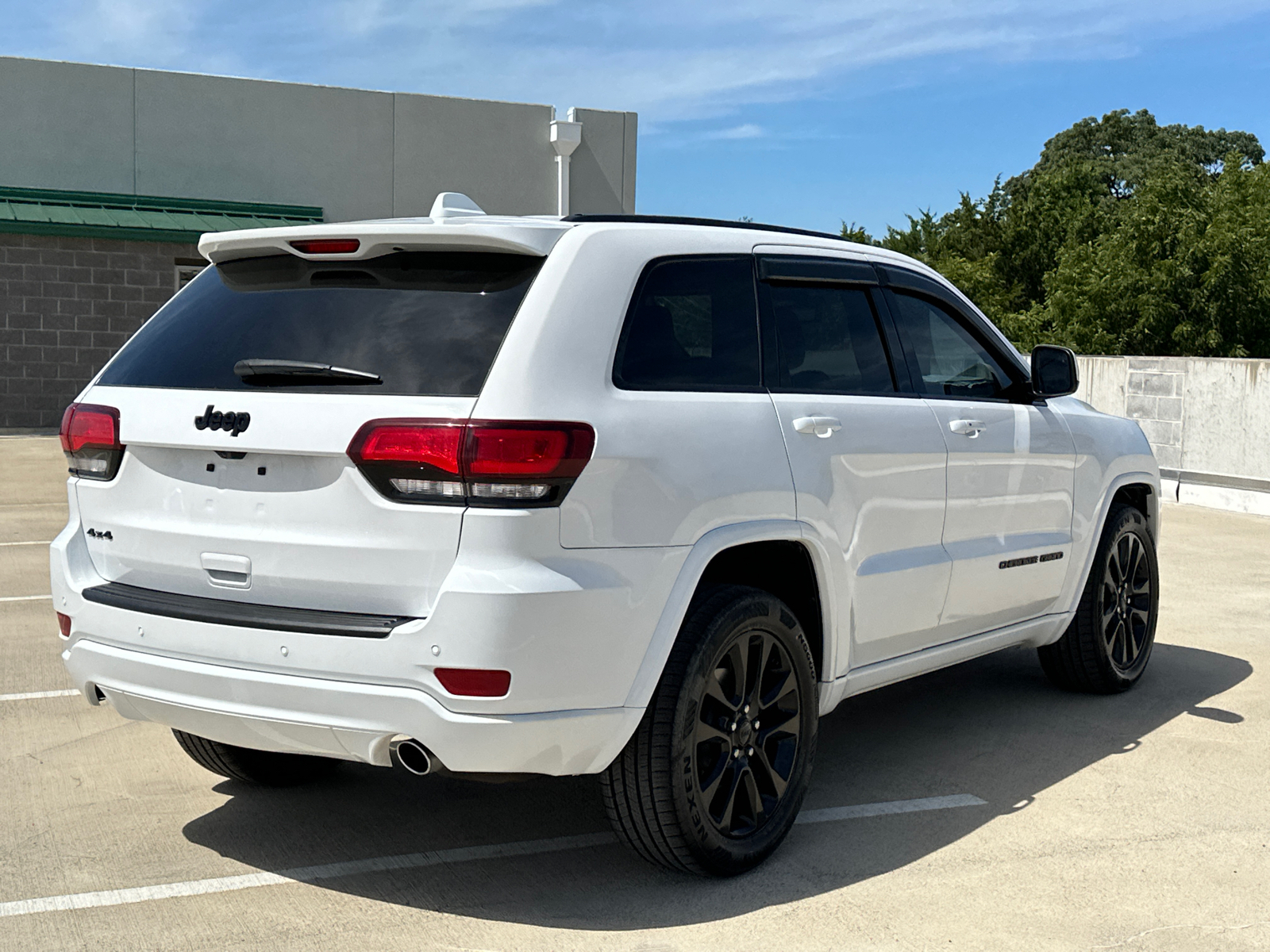 2019 Jeep Grand Cherokee Altitude 7