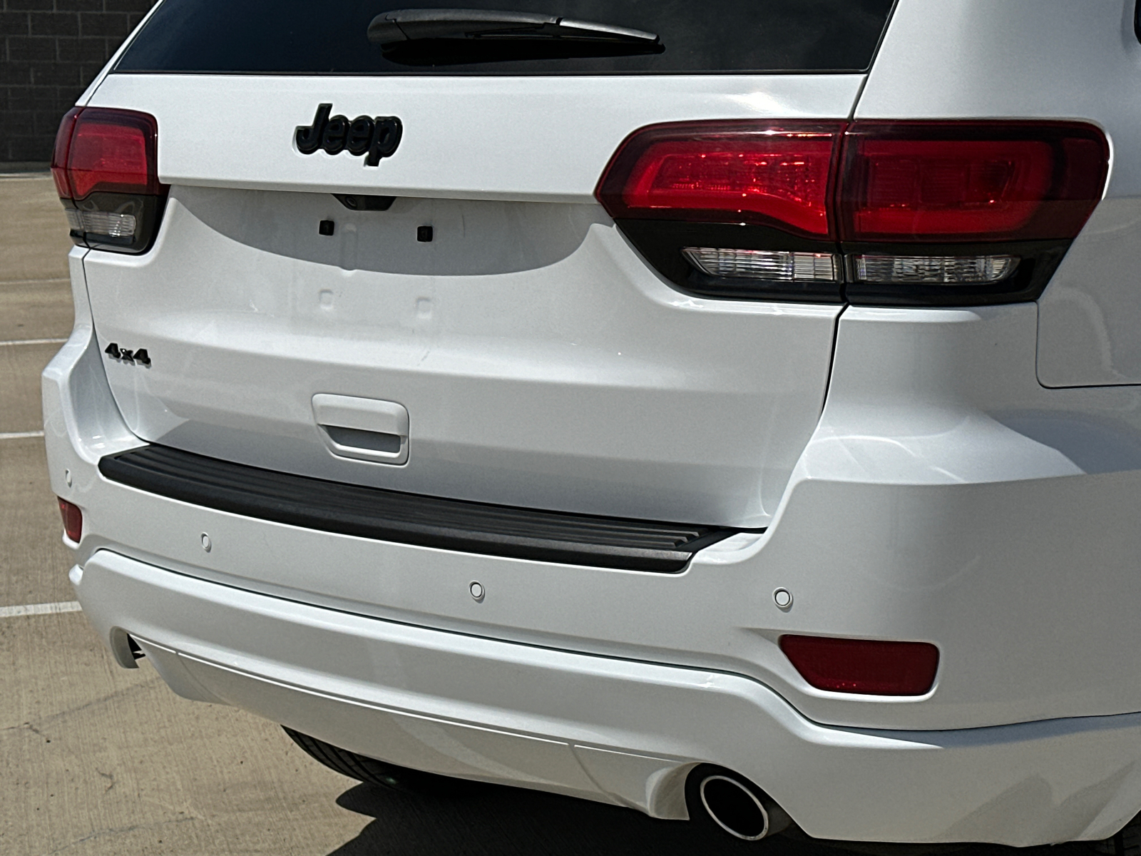 2019 Jeep Grand Cherokee Altitude 8