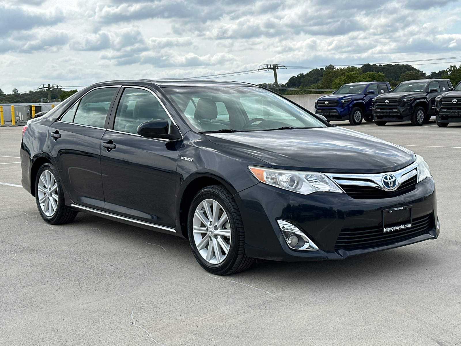 2012 Toyota Camry Hybrid XLE 31