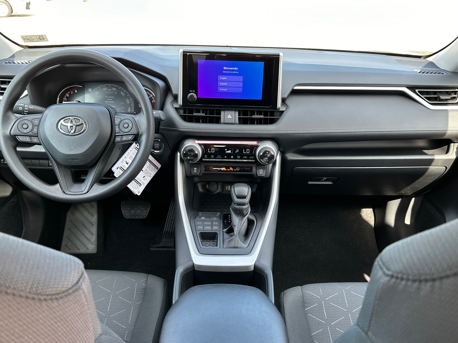 2024 Toyota RAV4 XLE 13