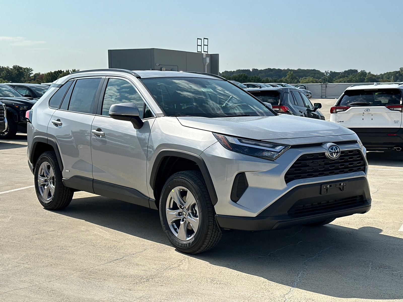 2024 Toyota RAV4 Hybrid XLE 26