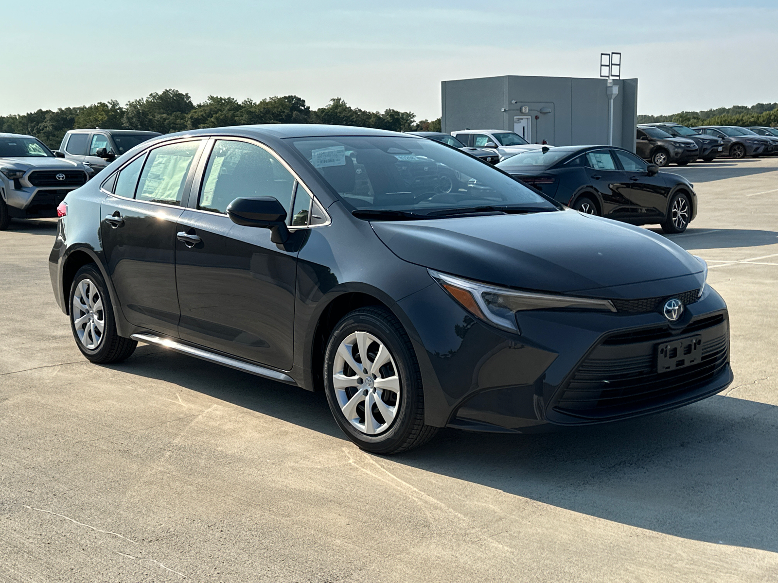 2024 Toyota Corolla Hybrid LE 27