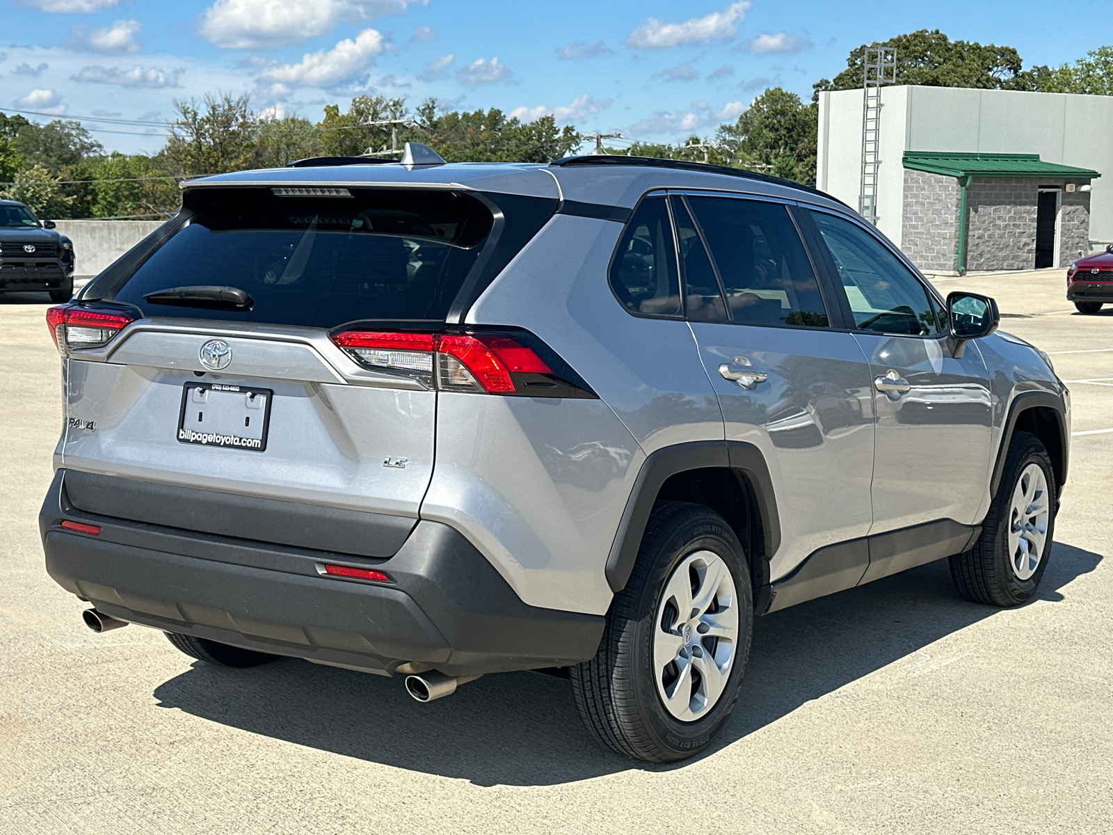 2021 Toyota RAV4 LE 7