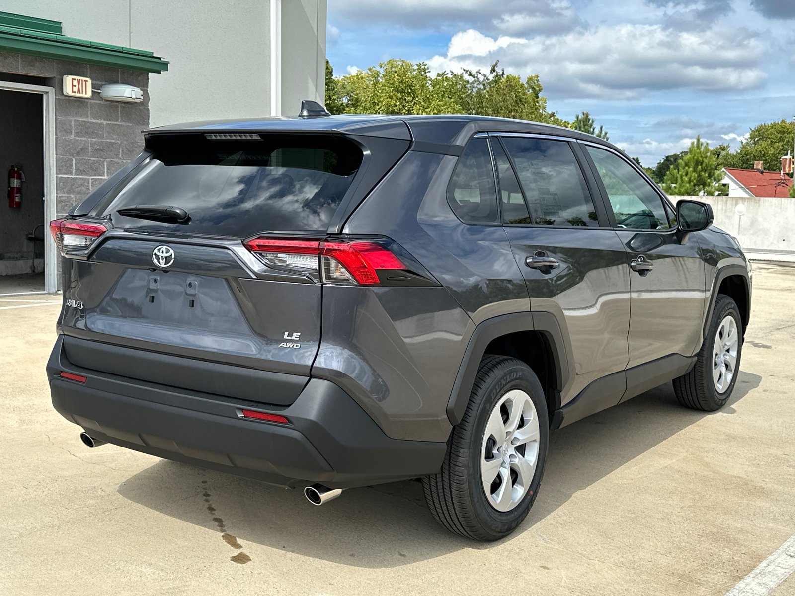 2024 Toyota RAV4 LE 3