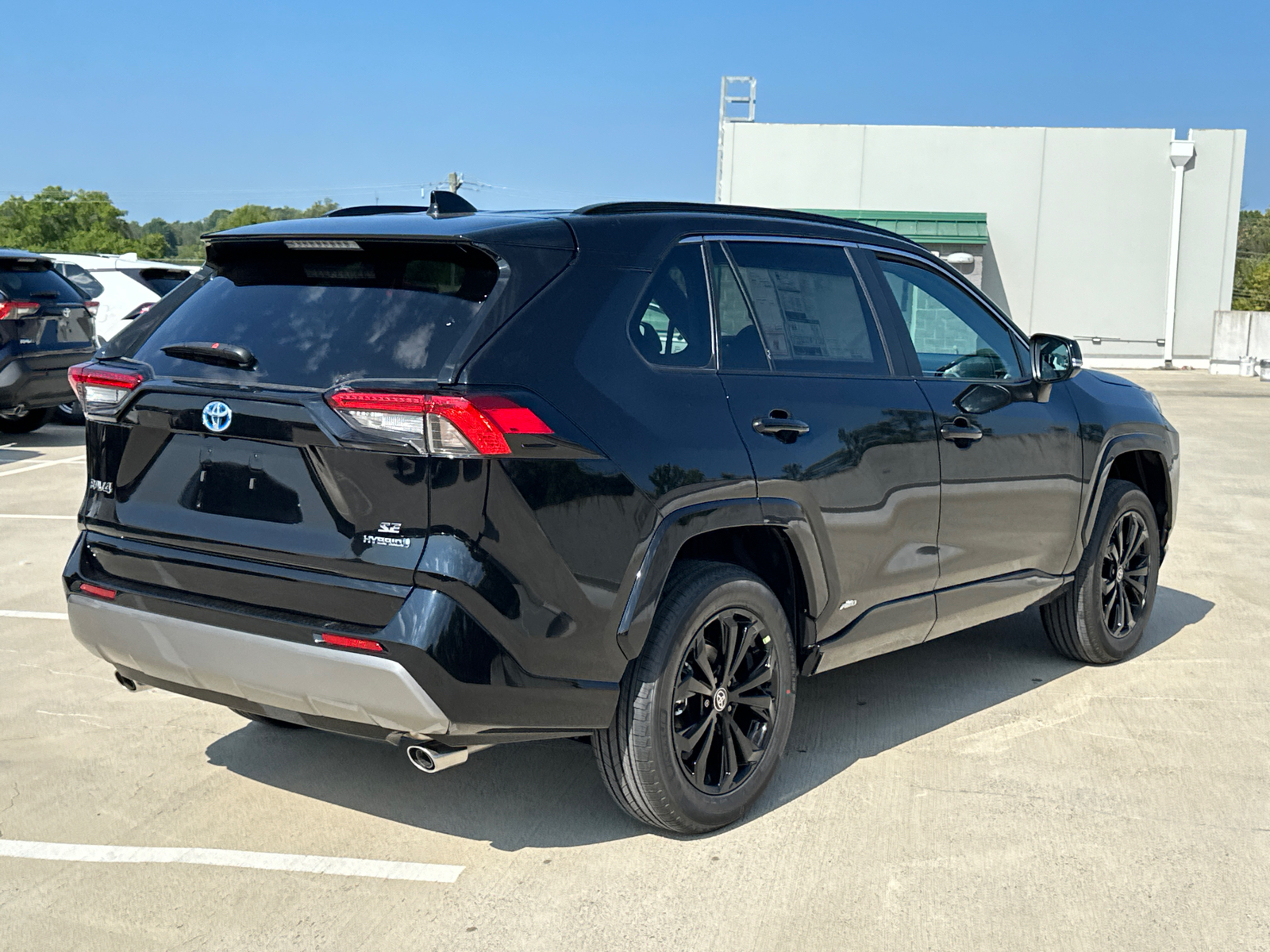 2024 Toyota RAV4 Hybrid SE 3