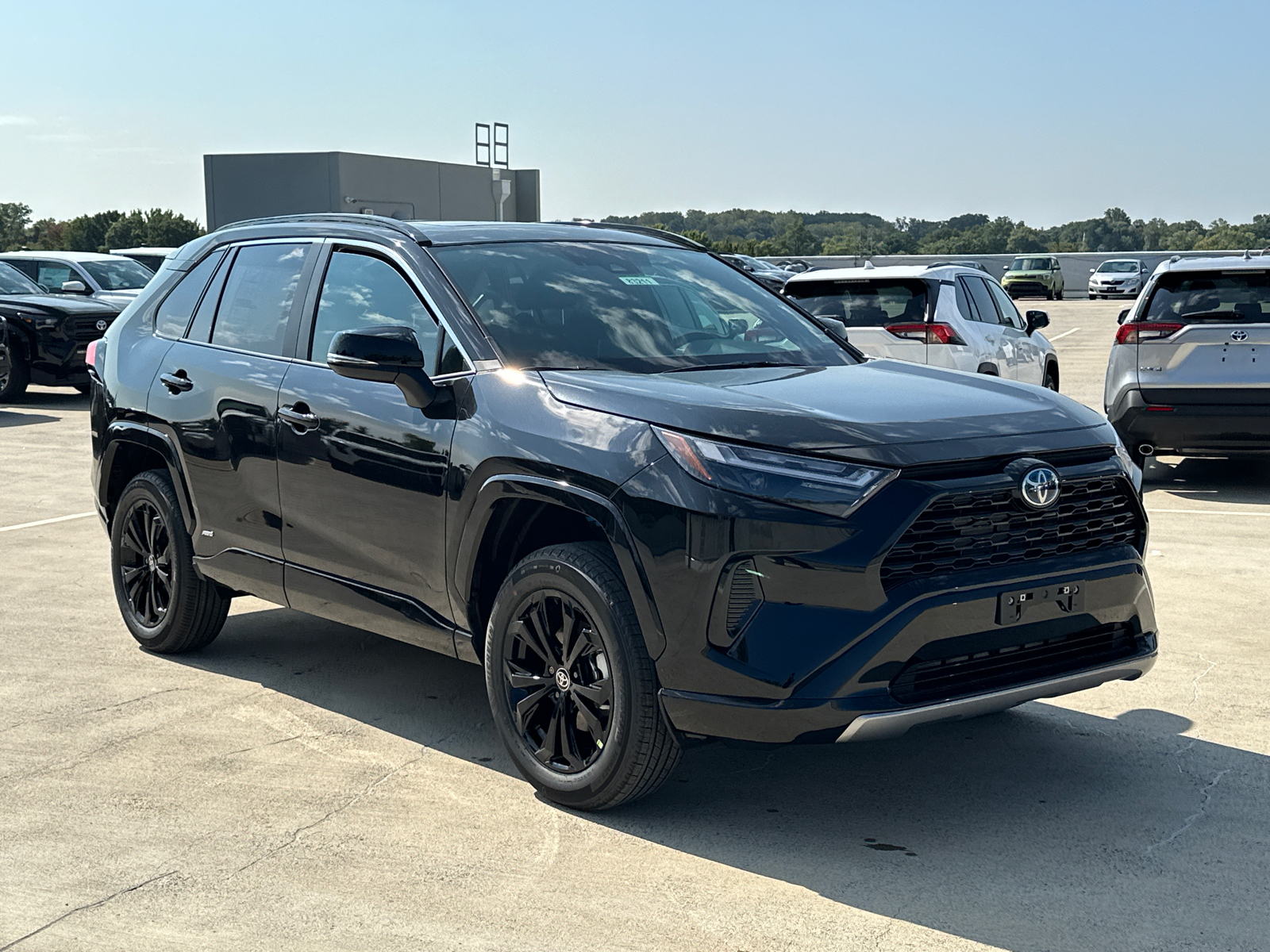 2024 Toyota RAV4 Hybrid SE 30