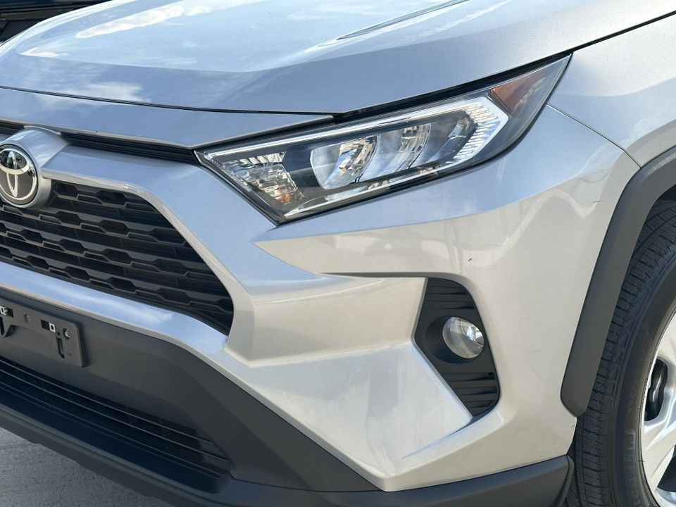 2021 Toyota RAV4 XLE 4