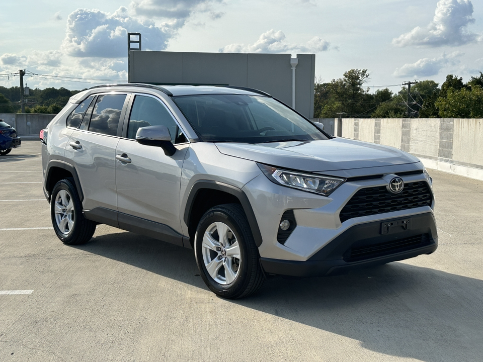 2021 Toyota RAV4 XLE 33