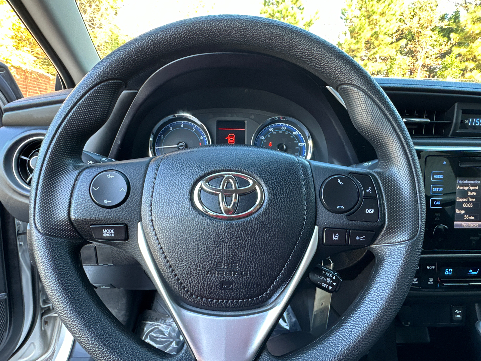 2019 Toyota Corolla LE 26