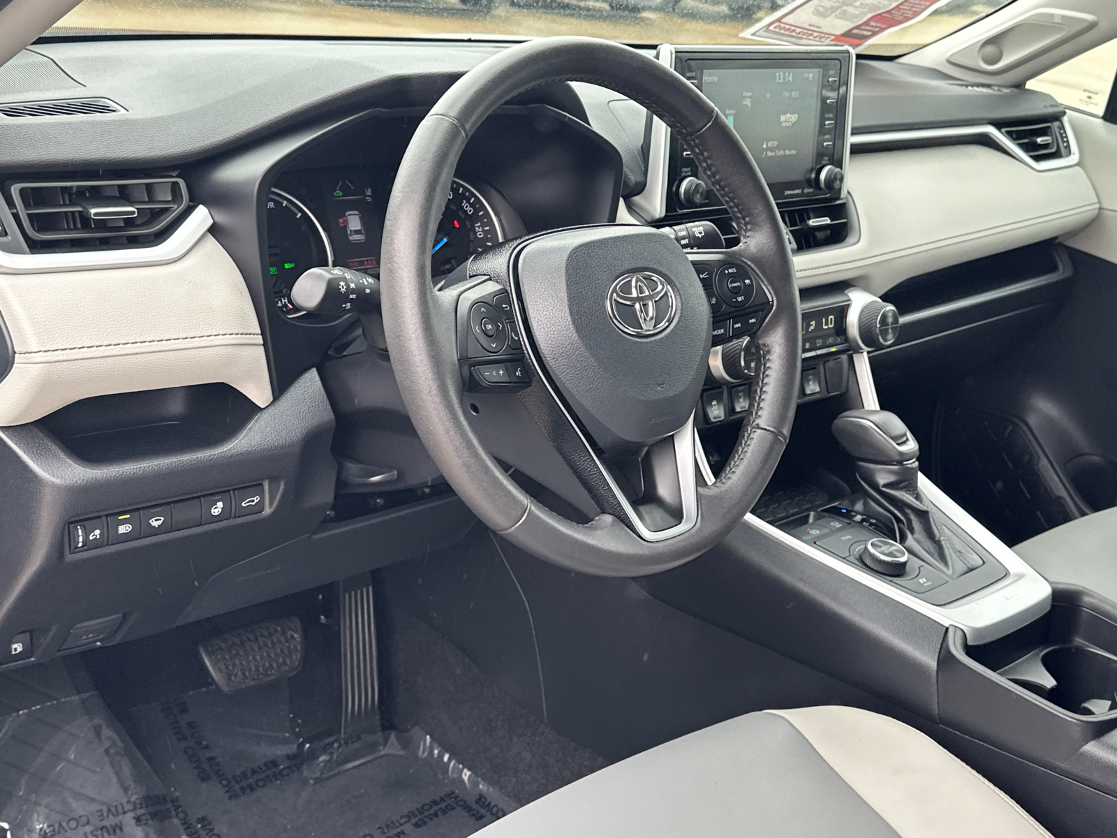 2021 Toyota RAV4 Hybrid XLE Premium 20