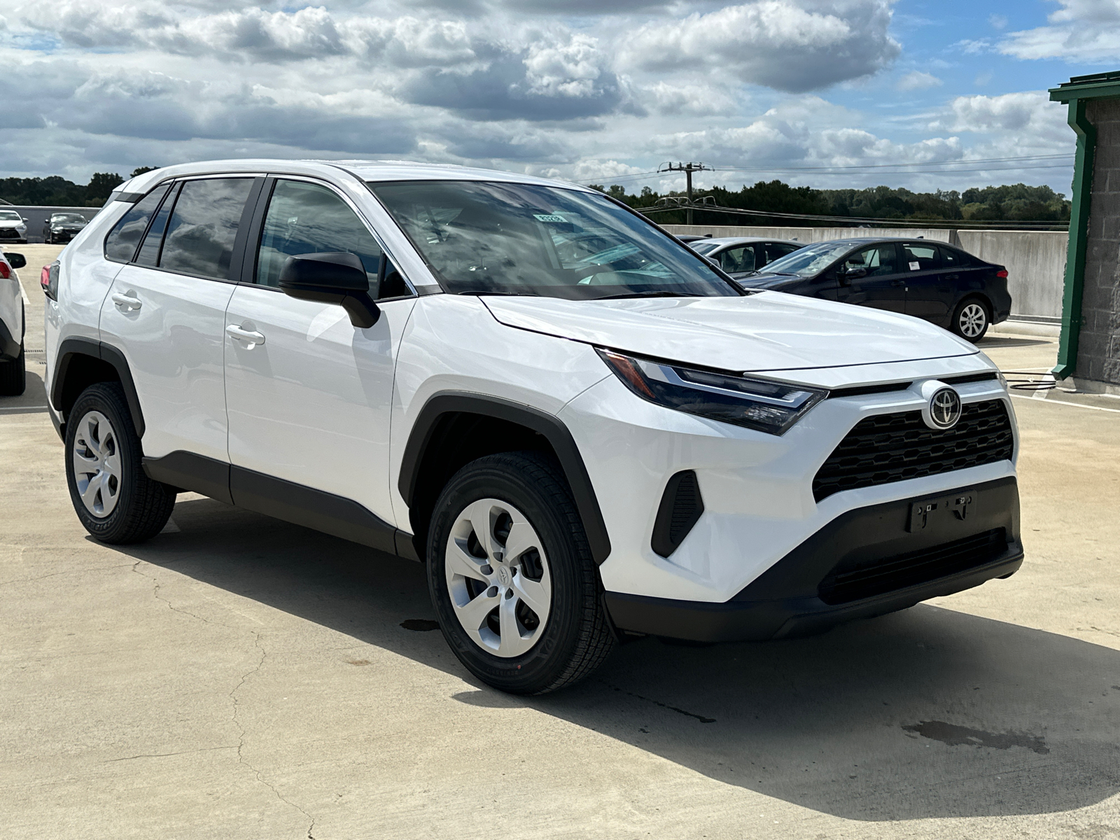 2024 Toyota RAV4 LE 26