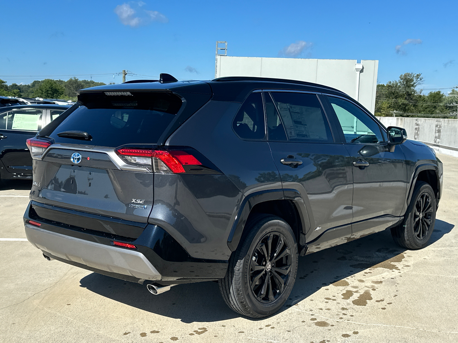 2024 Toyota RAV4 Hybrid XSE 3