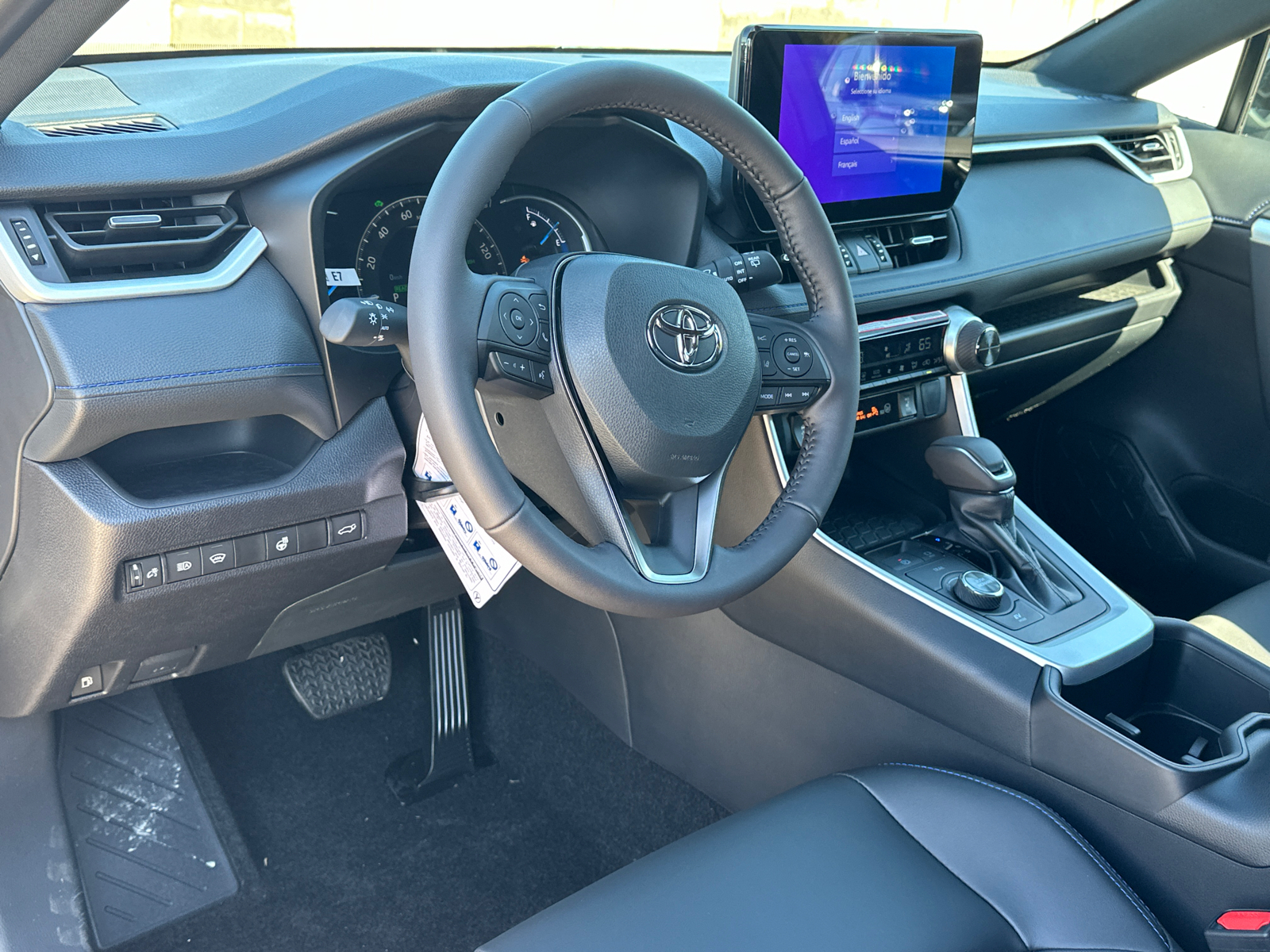 2024 Toyota RAV4 Hybrid XSE 16