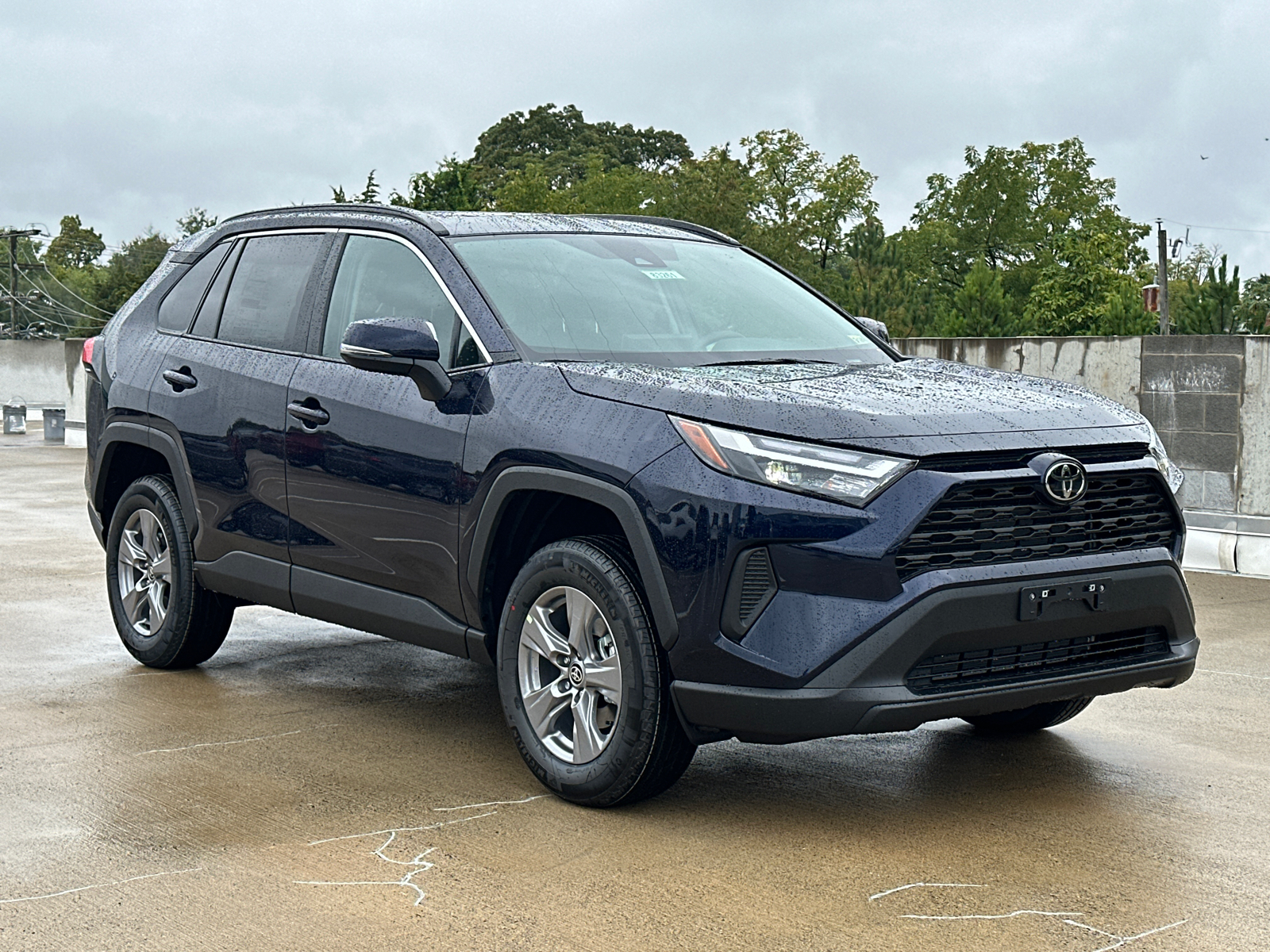 2024 Toyota RAV4 XLE 28