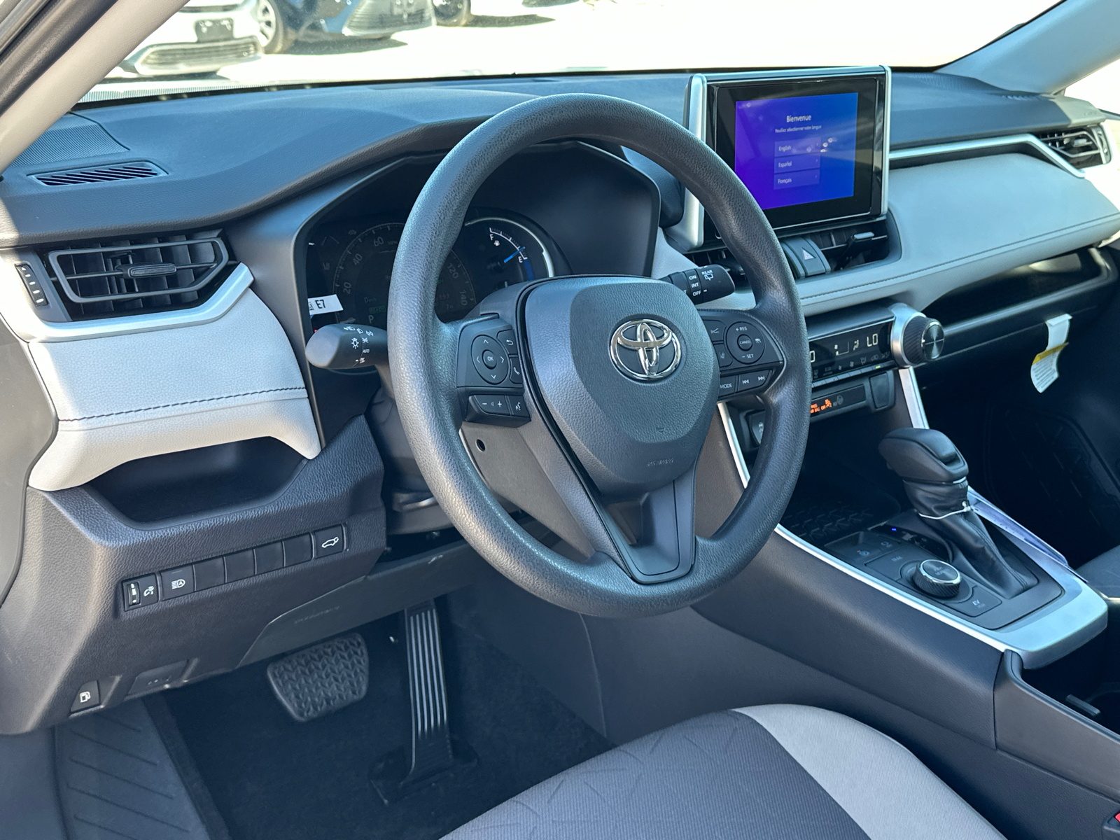 2024 Toyota RAV4 Hybrid  15