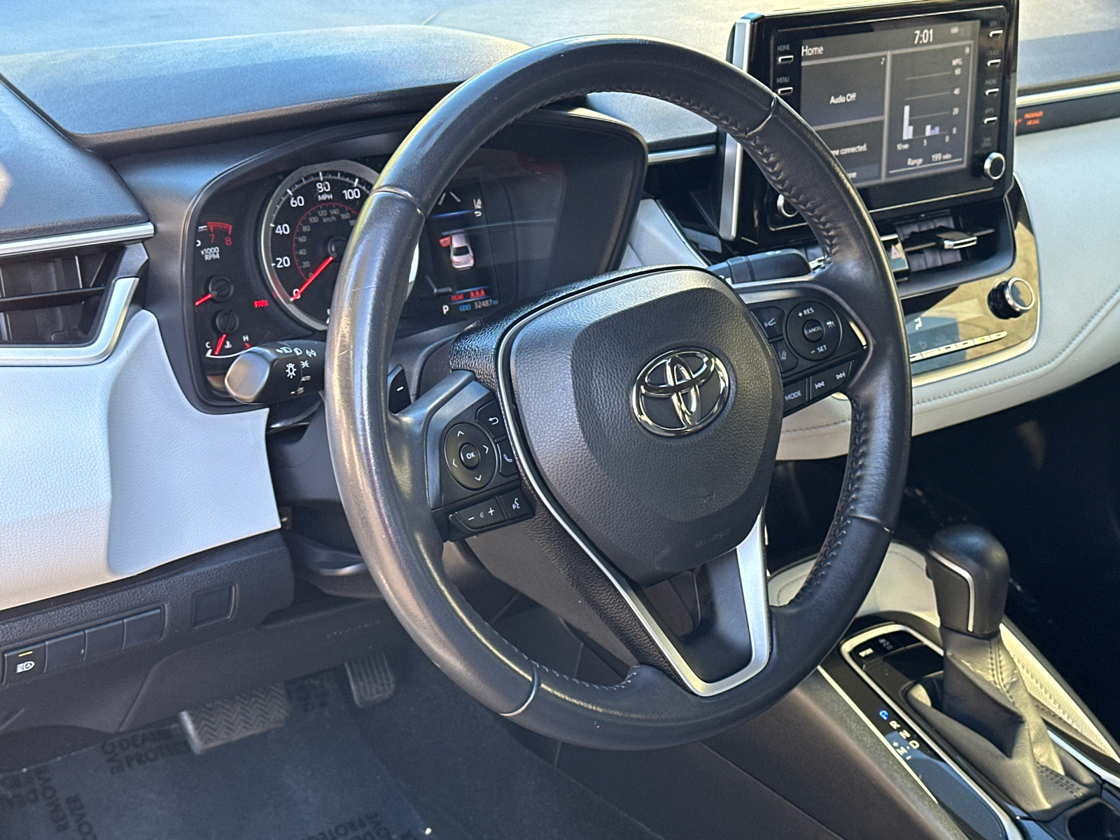 2020 Toyota Corolla SE 16