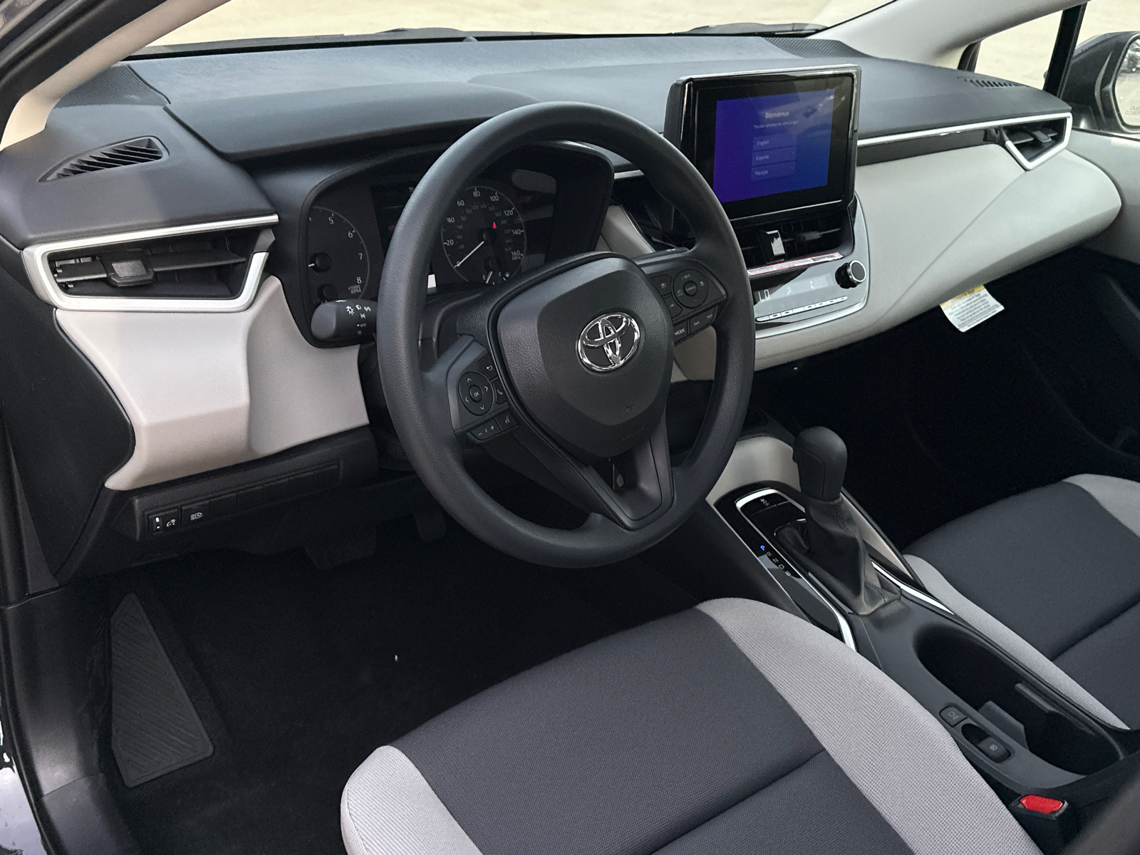 2024 Toyota Corolla LE 13