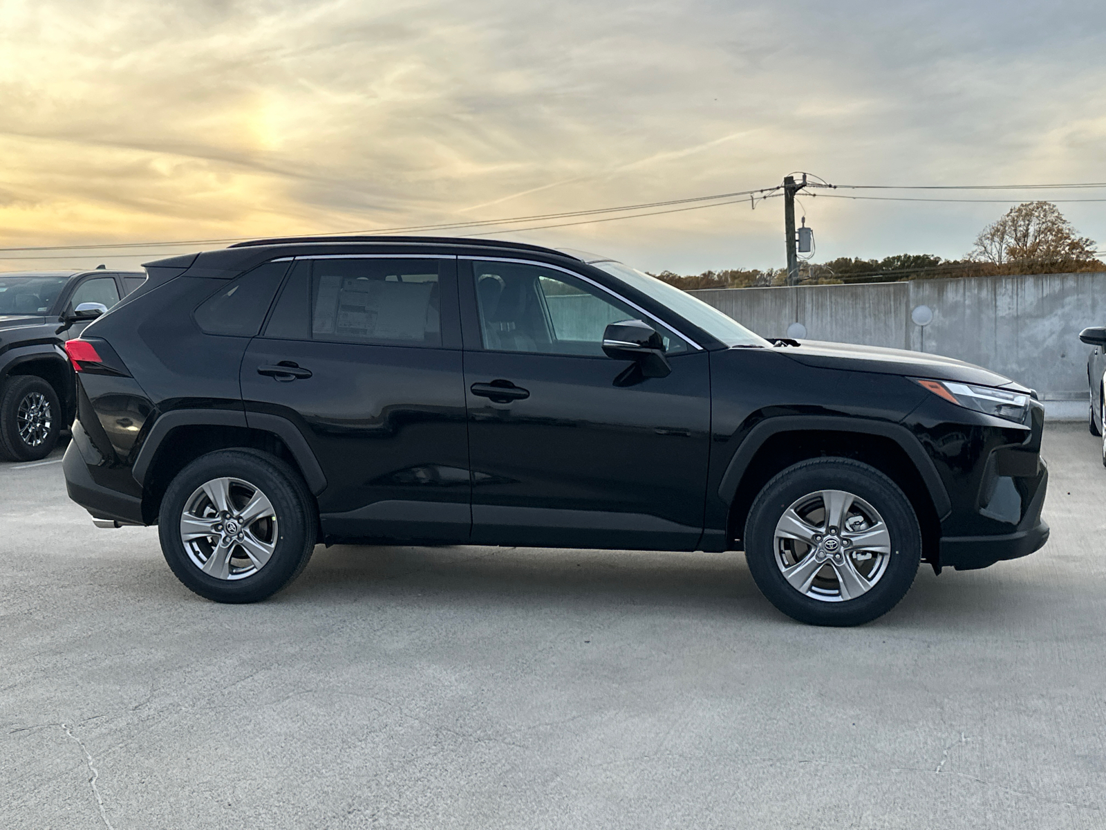 2024 Toyota RAV4 XLE 2