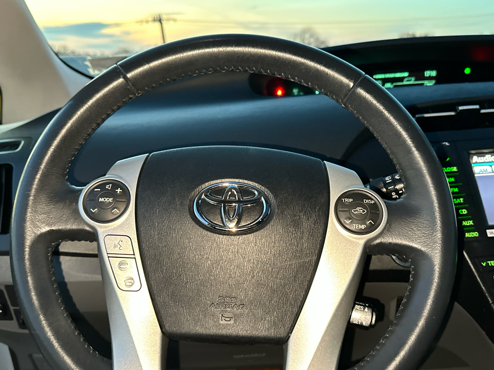 2010 Toyota Prius IV 22