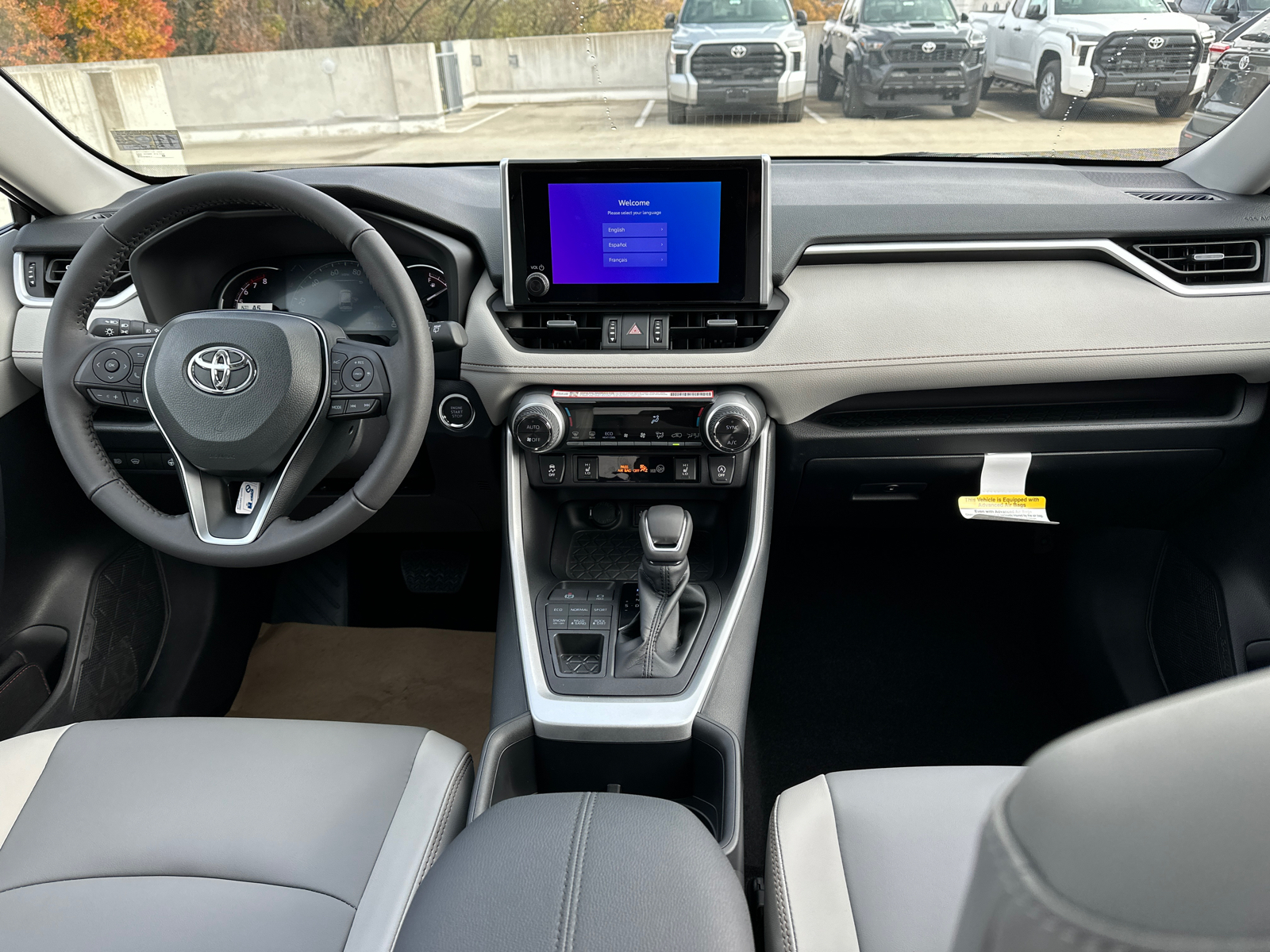 2024 Toyota RAV4 XLE Premium 13