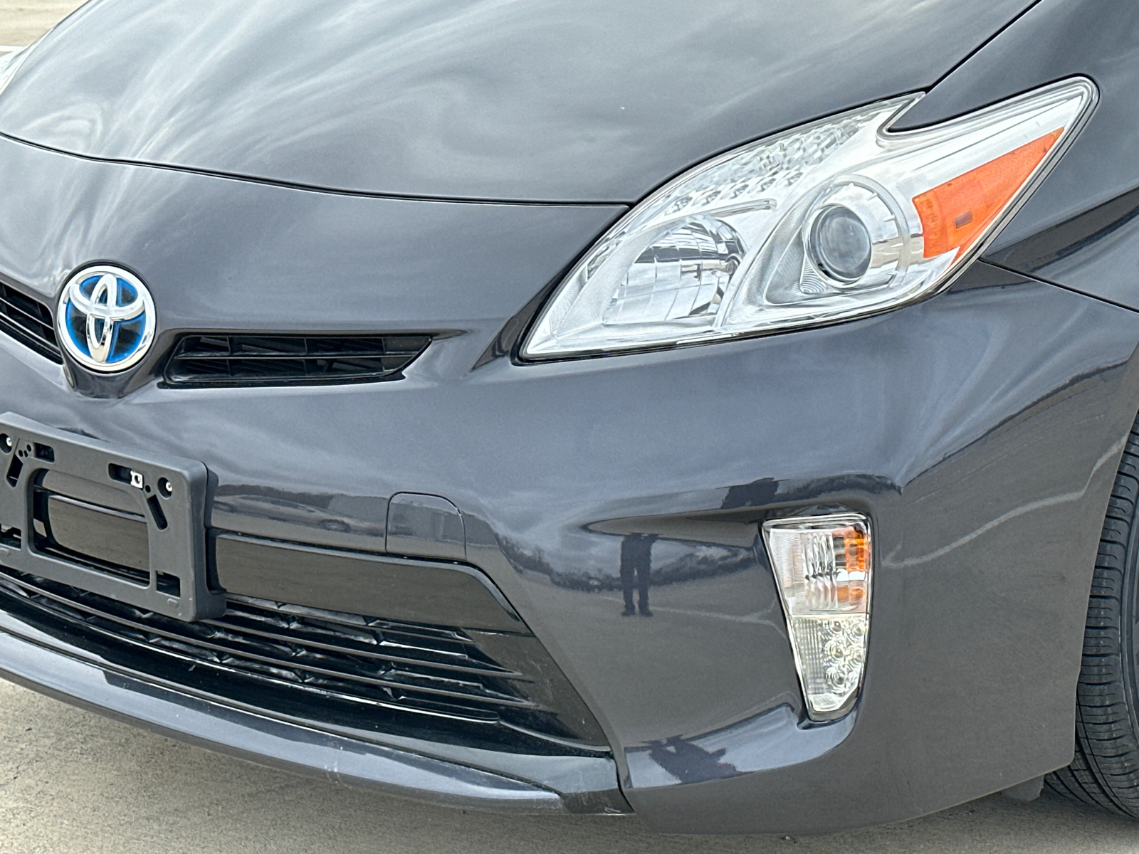 2015 Toyota Prius Two 4