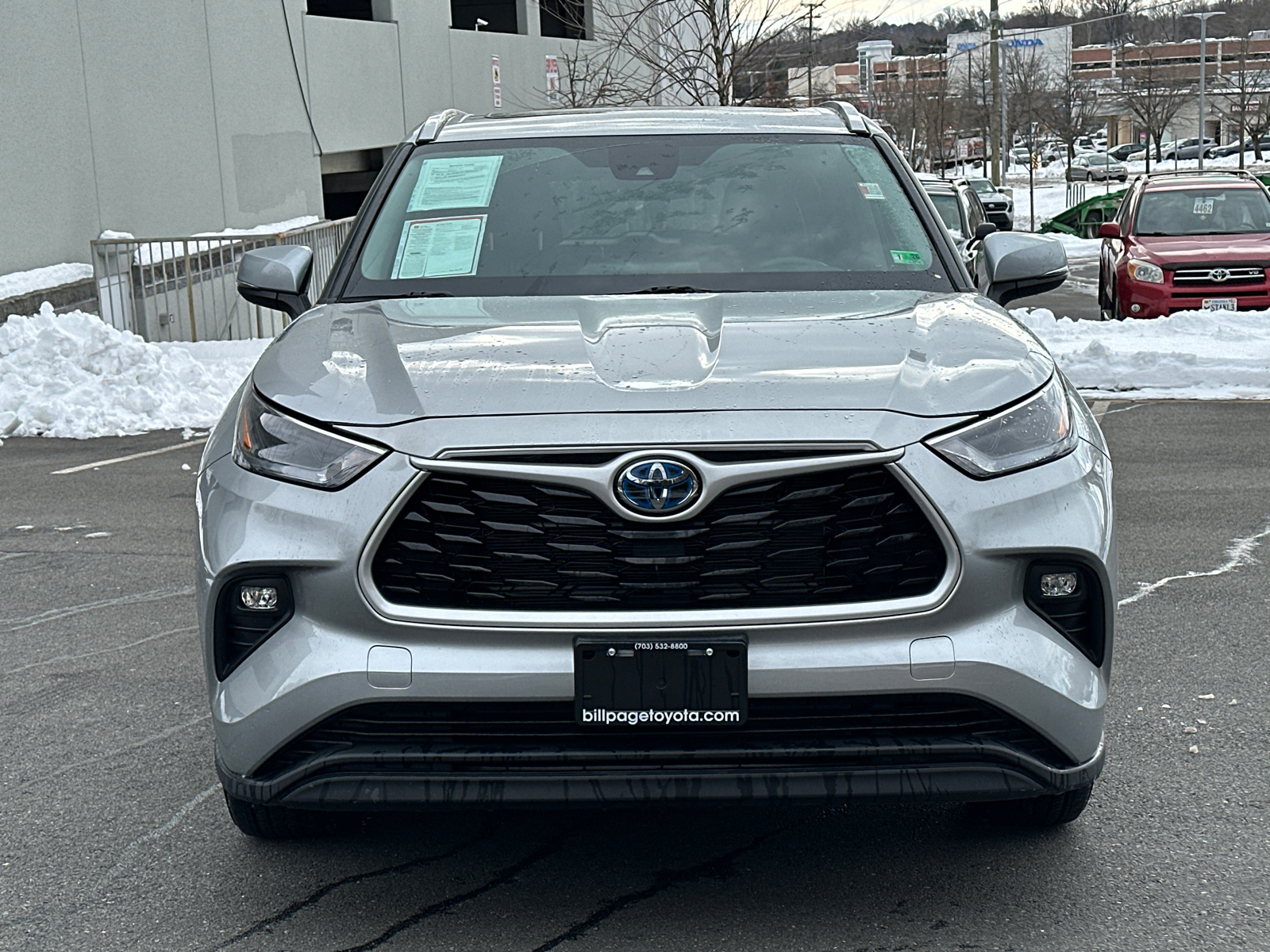 2023 Toyota Highlander Hybrid XLE 2