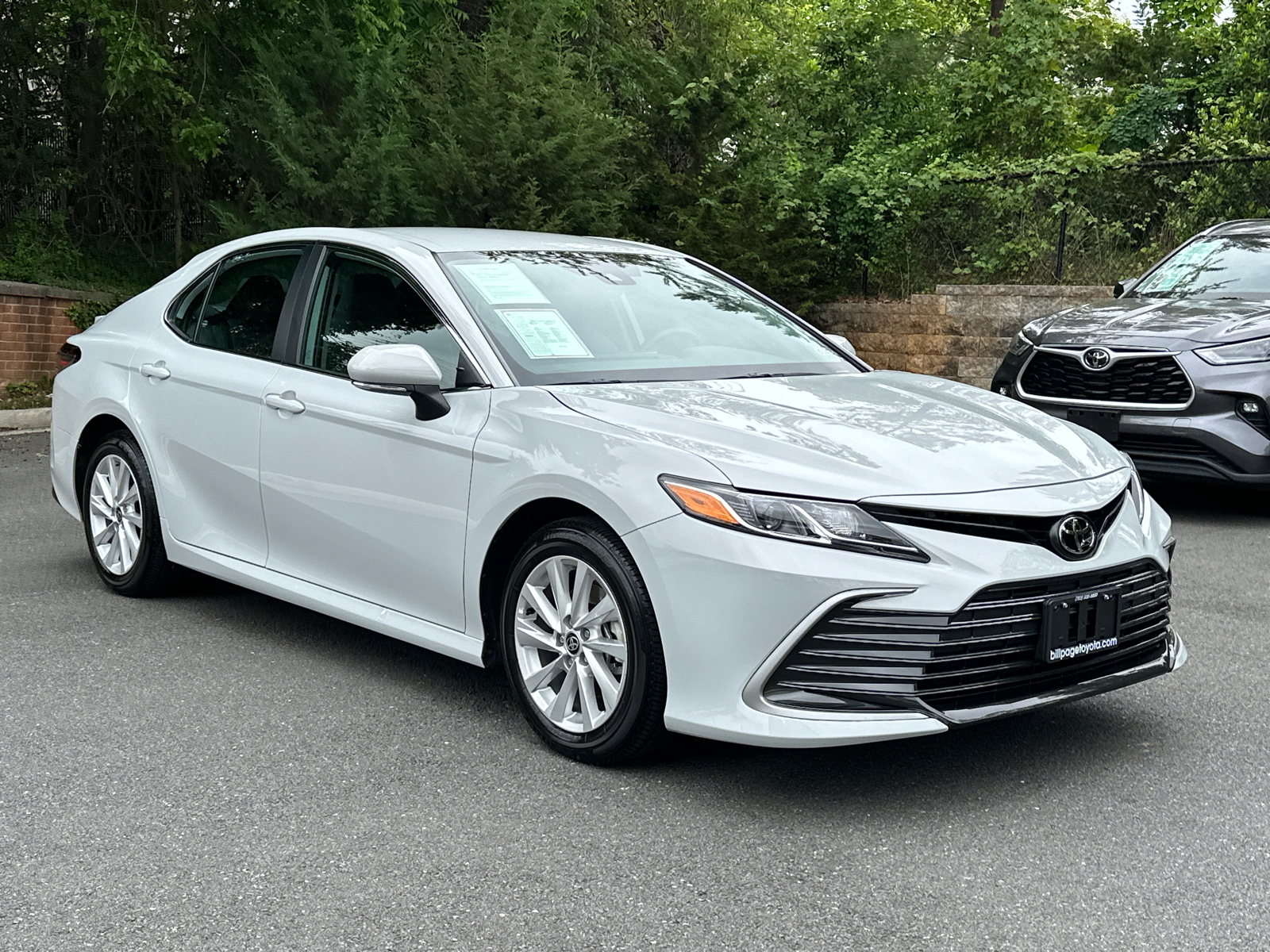 2024 Toyota Camry LE 33