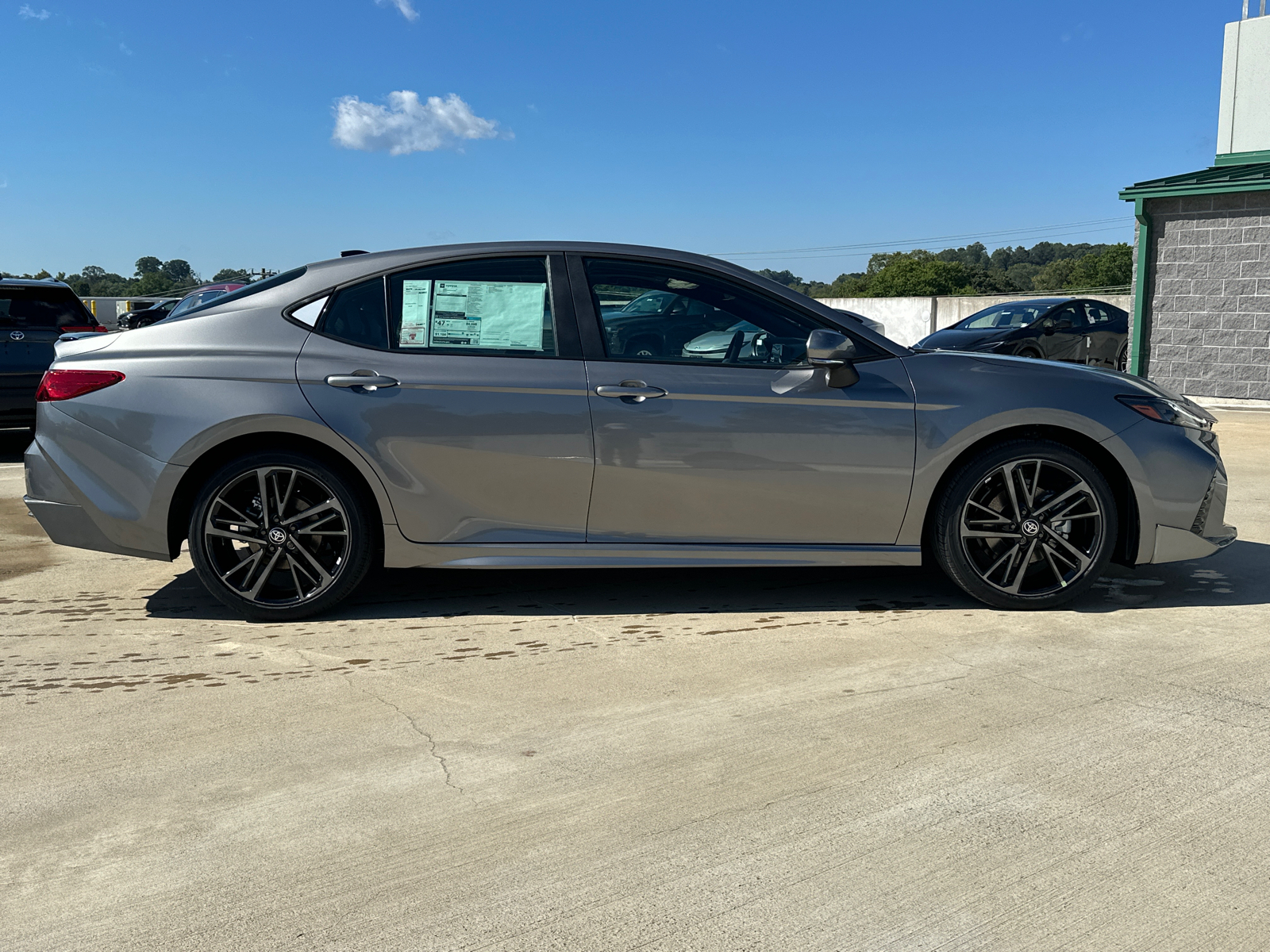 2025 Toyota Camry XSE 2