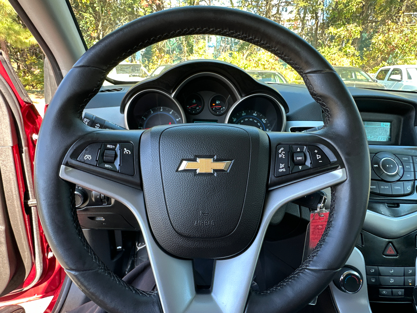 2011 Chevrolet Cruze 1LT 26