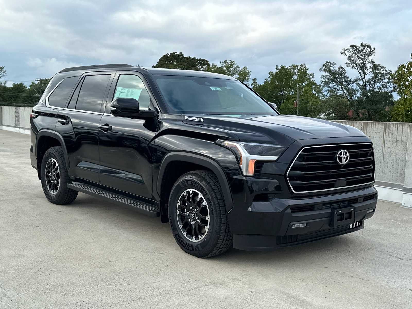 2025 Toyota Sequoia SR5 31