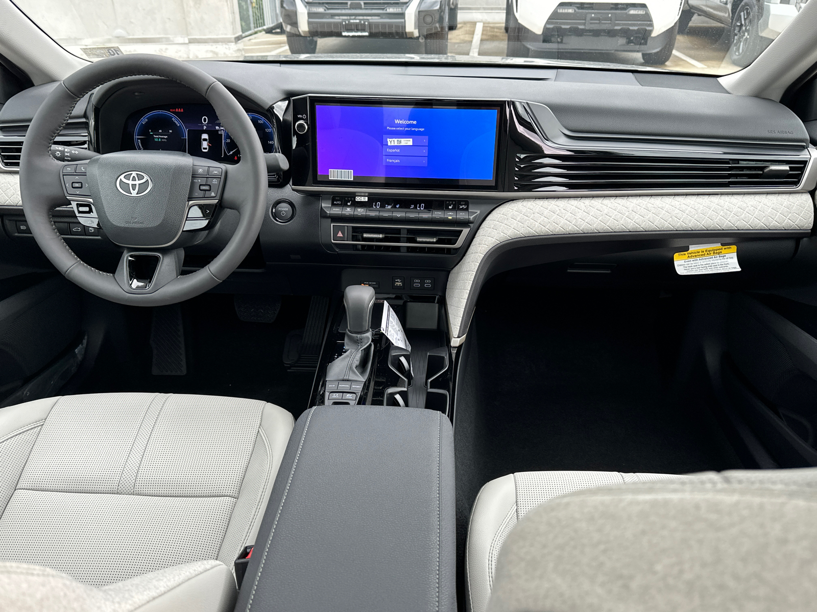 2025 Toyota Camry XLE 12