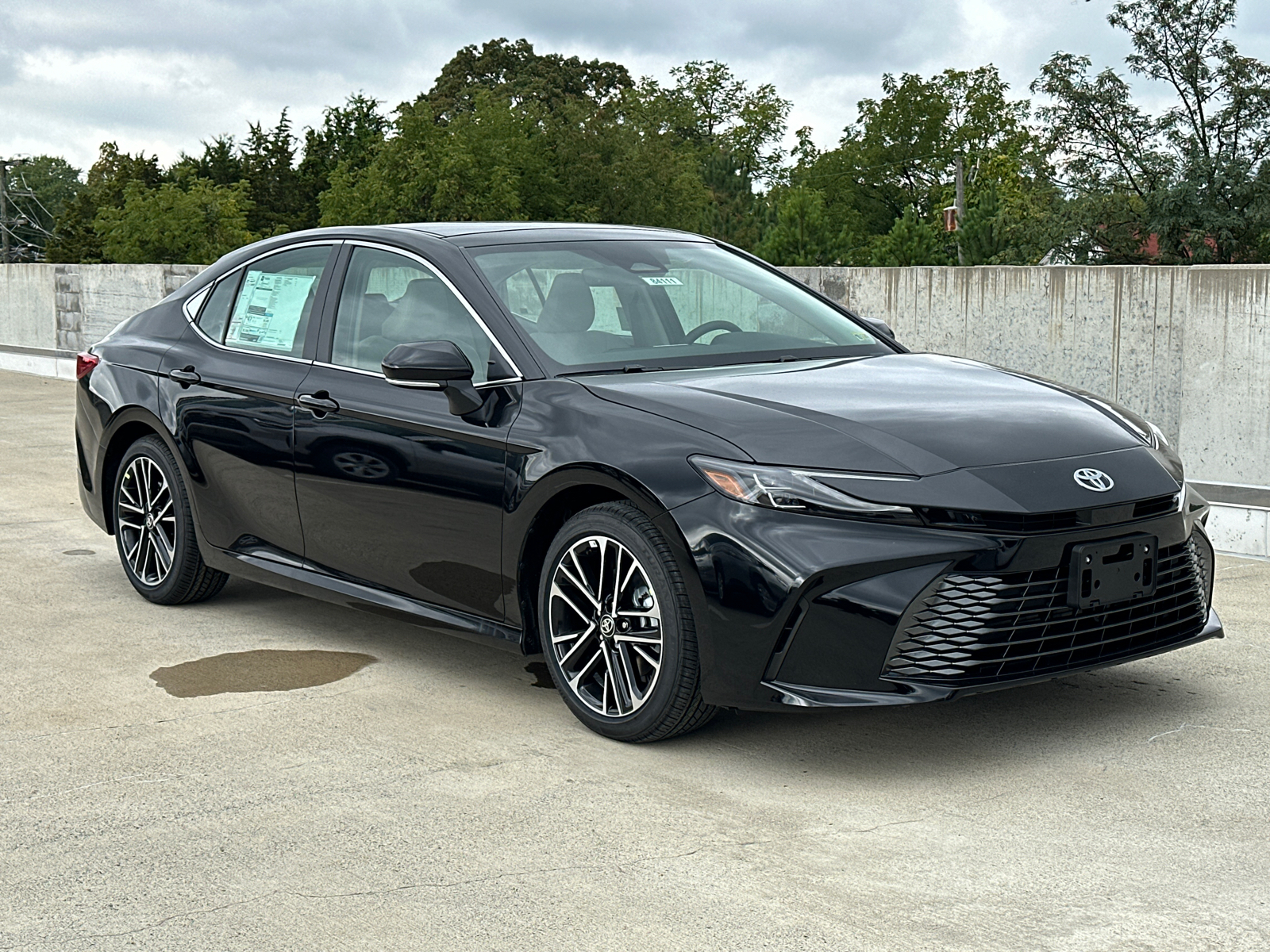 2025 Toyota Camry XLE 28