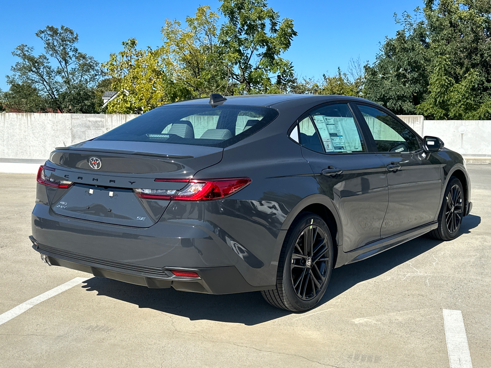 2025 Toyota Camry SE 3