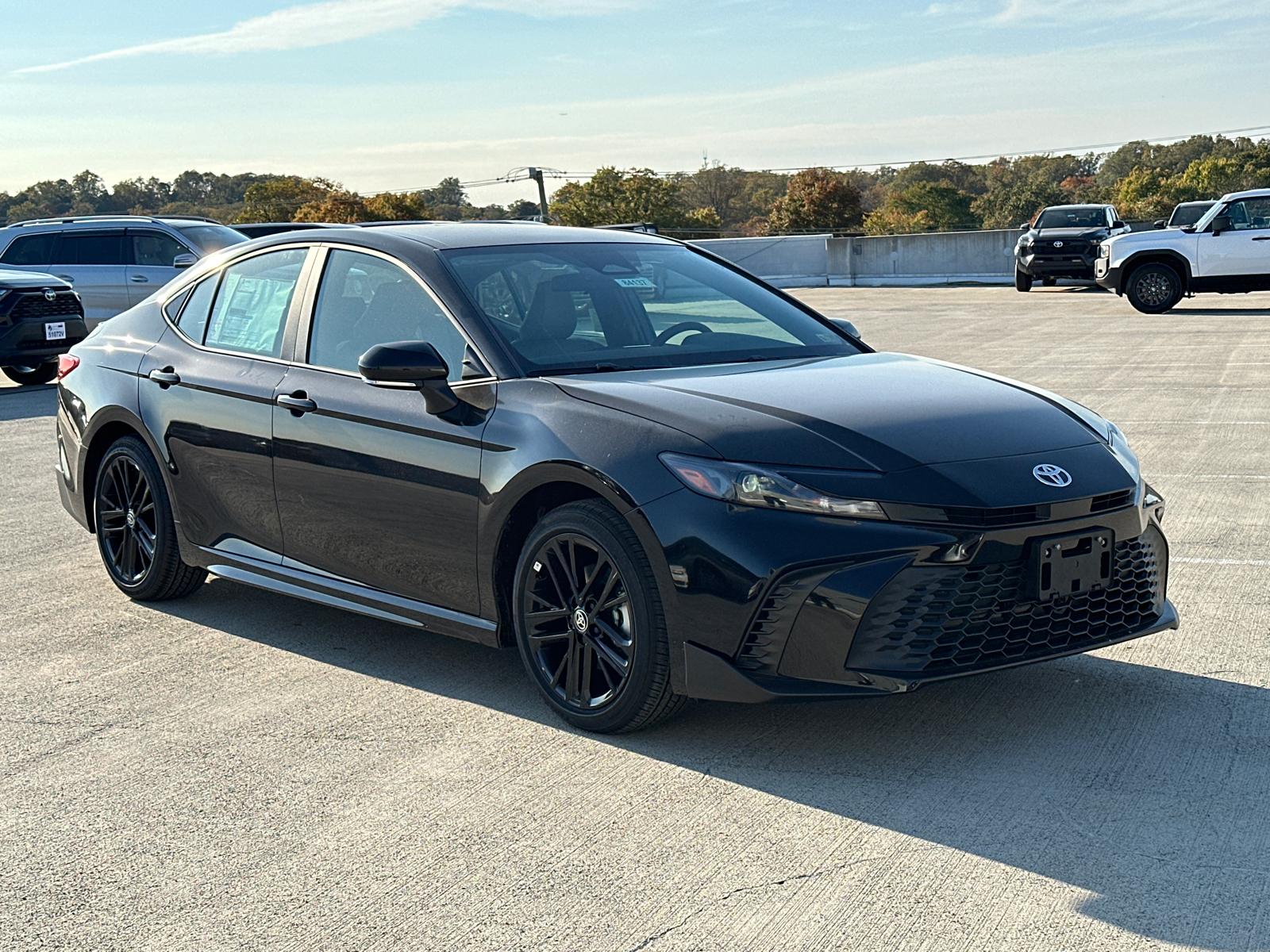 2025 Toyota Camry SE 26