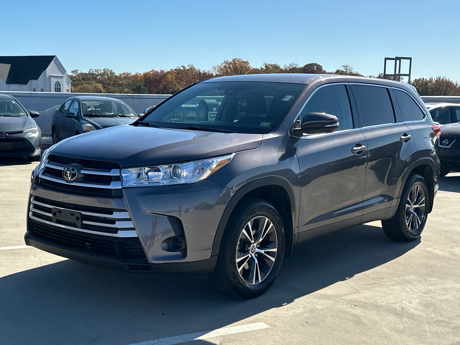 2019 Toyota Highlander LE Plus 2