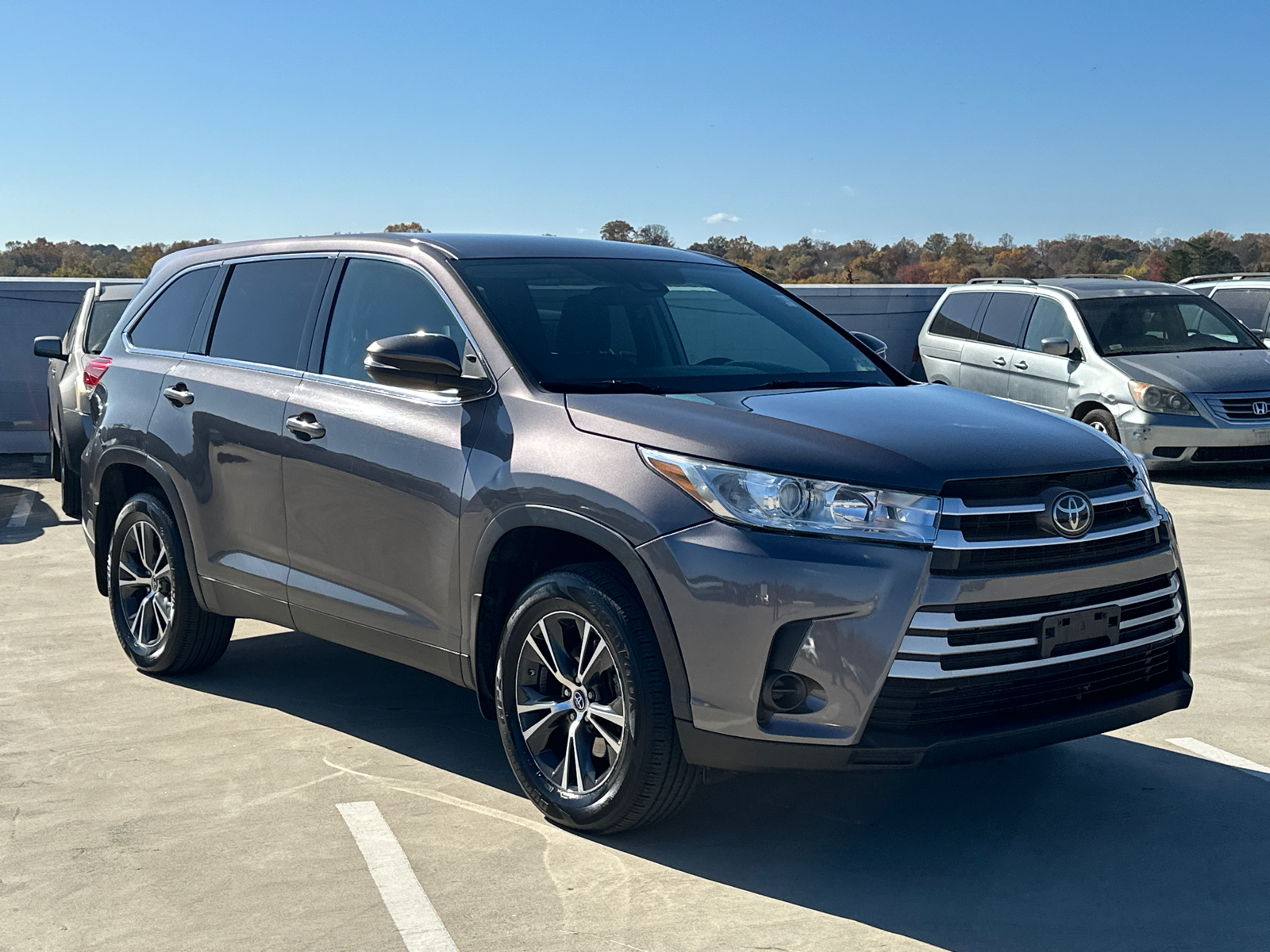 2019 Toyota Highlander LE Plus 29