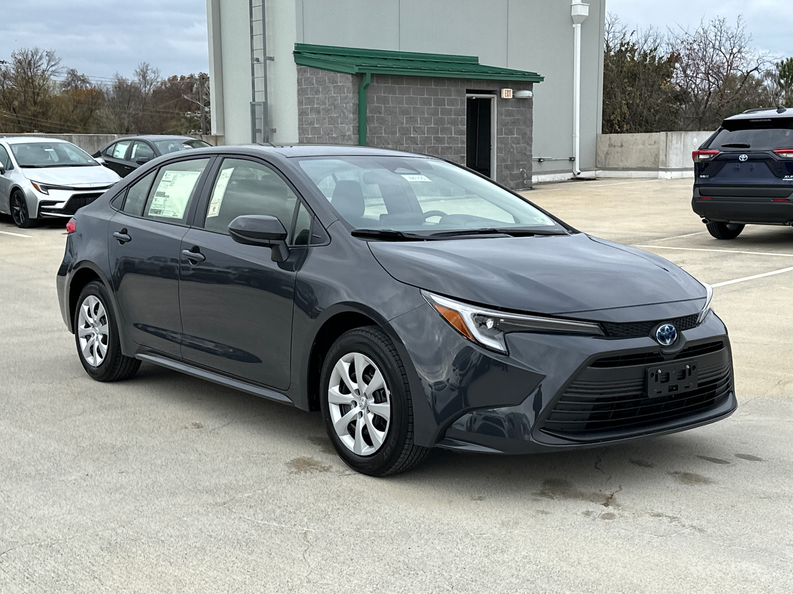 2025 Toyota Corolla Hybrid LE 26