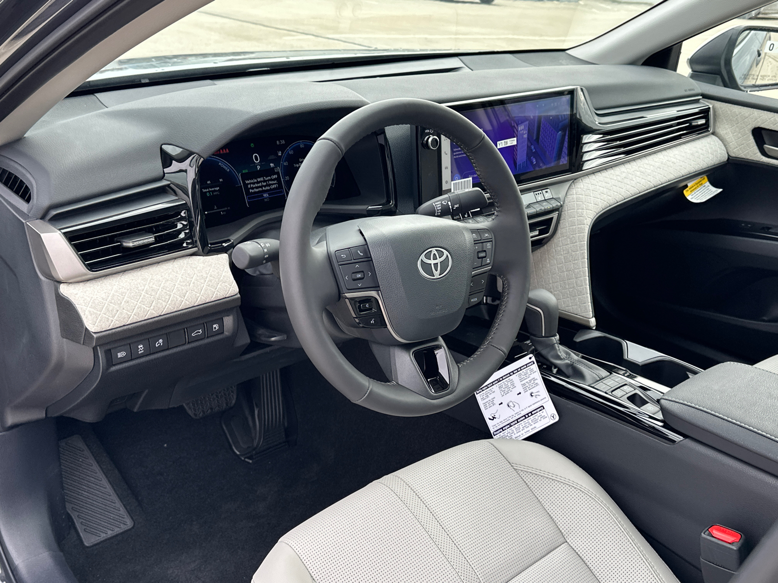 2025 Toyota Camry XLE 16