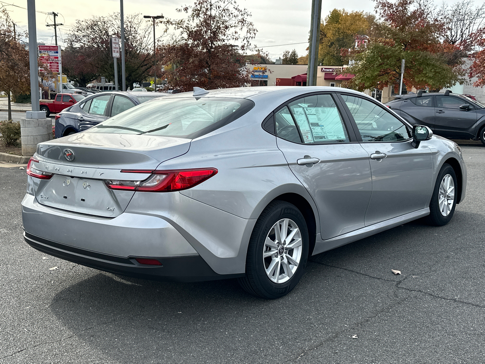 2025 Toyota Camry LE 3