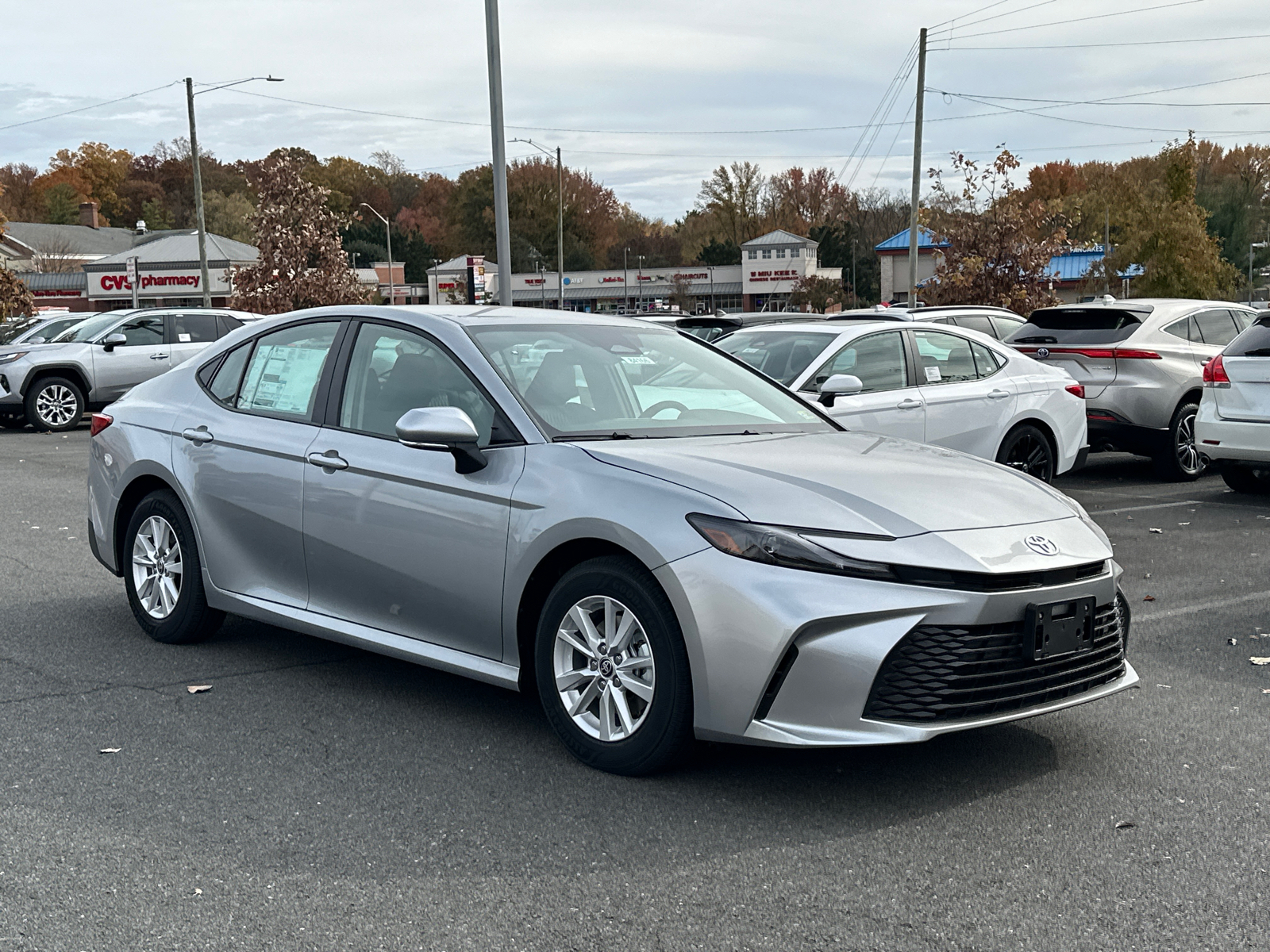 2025 Toyota Camry LE 24