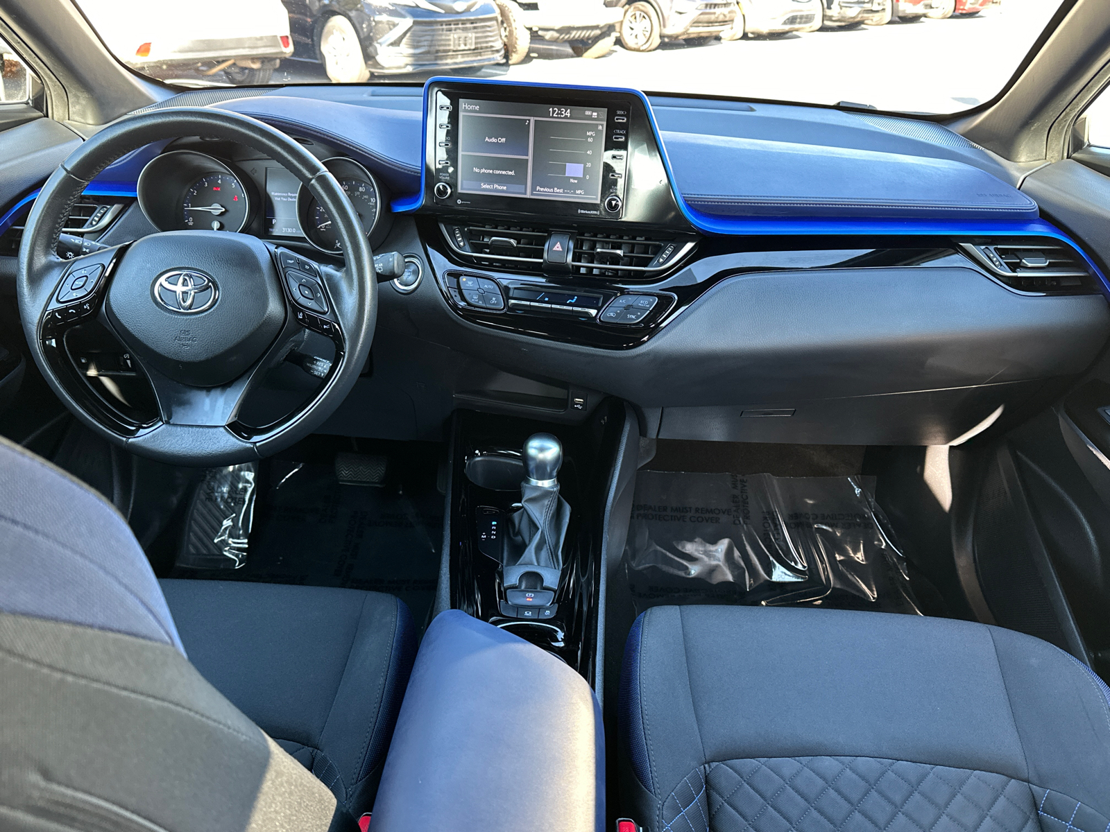 2020 Toyota C-HR XLE 17