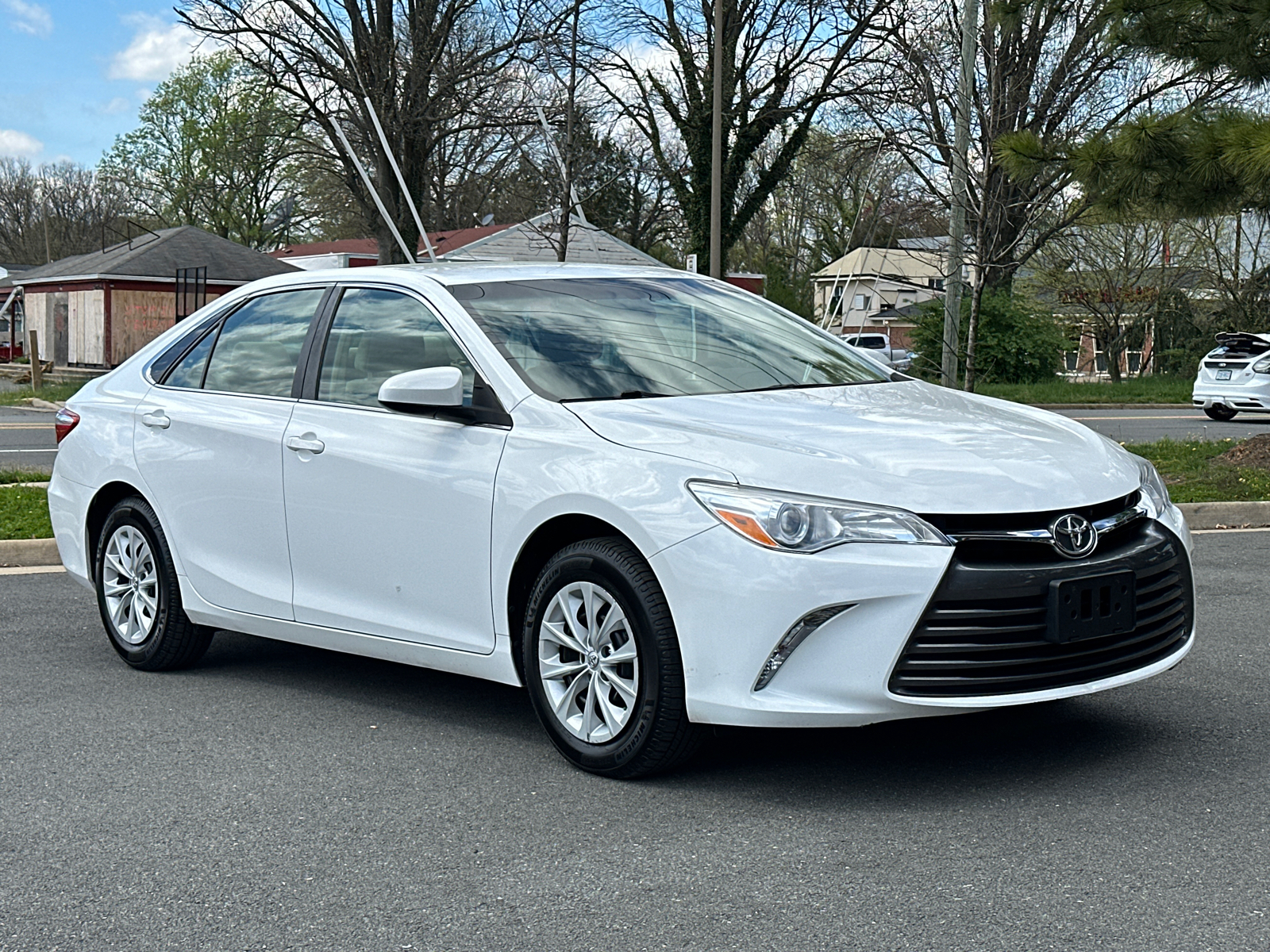 2017 Toyota Camry LE 30