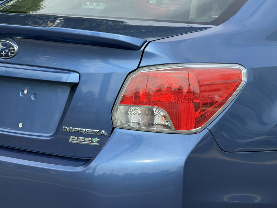2015 Subaru Impreza 2.0i 5