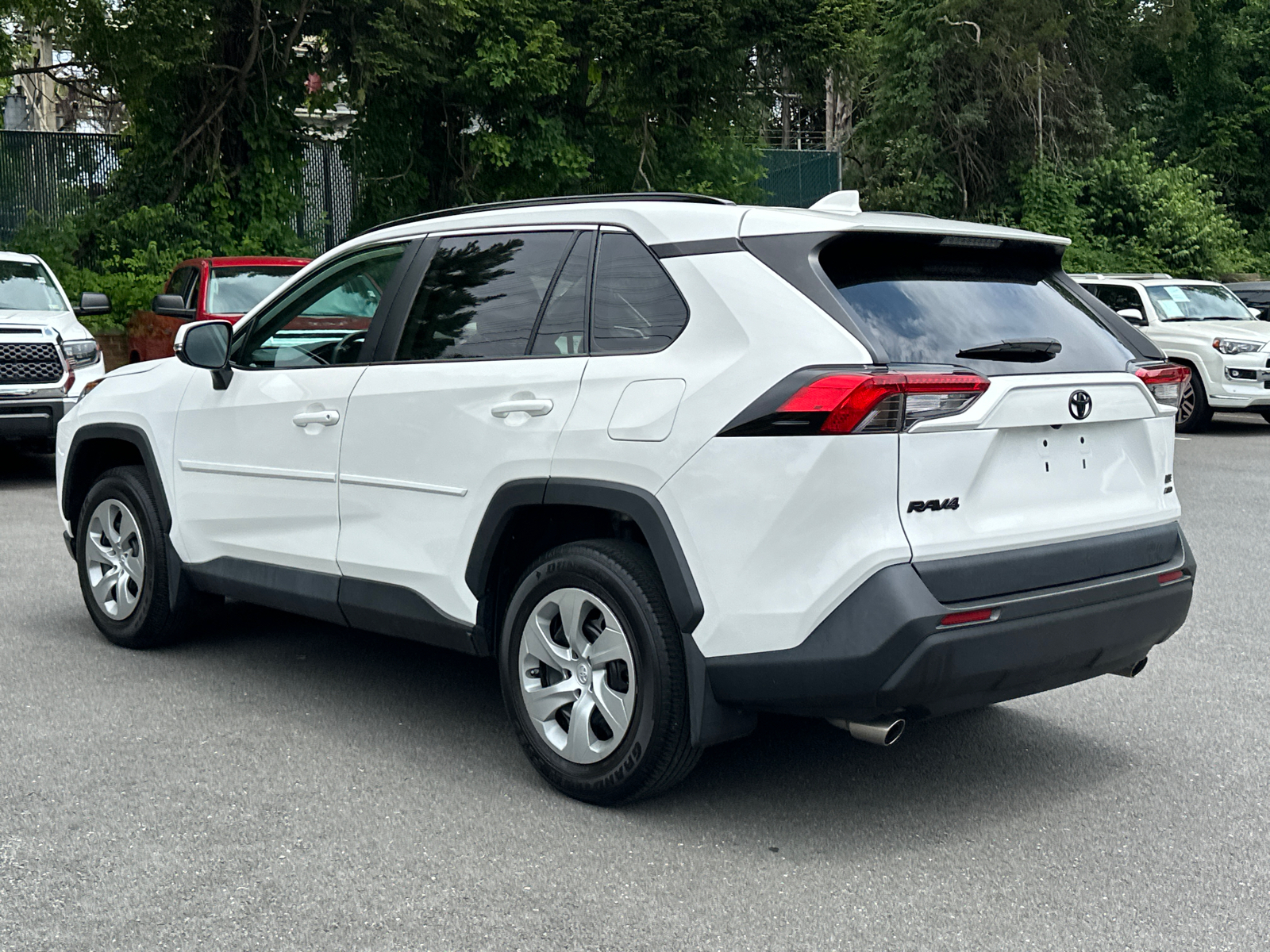 2021 Toyota RAV4 LE 6