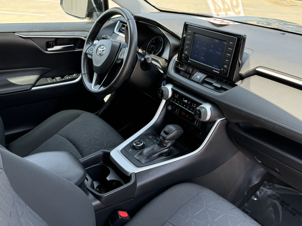 2021 Toyota RAV4 Hybrid XLE 10