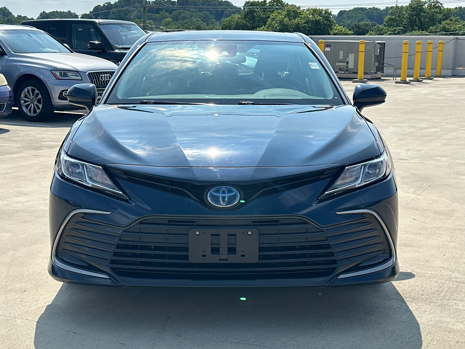2021 Toyota Camry Hybrid LE 2
