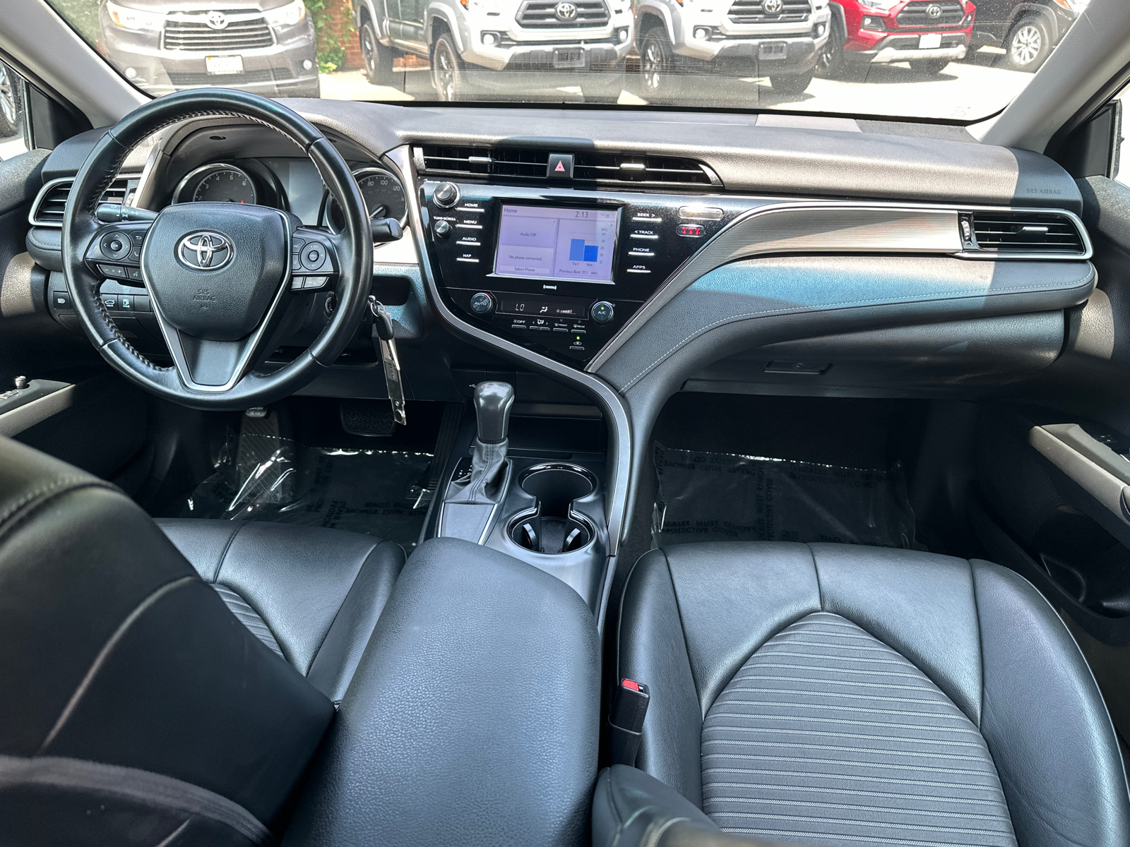 2020 Toyota Camry SE 13