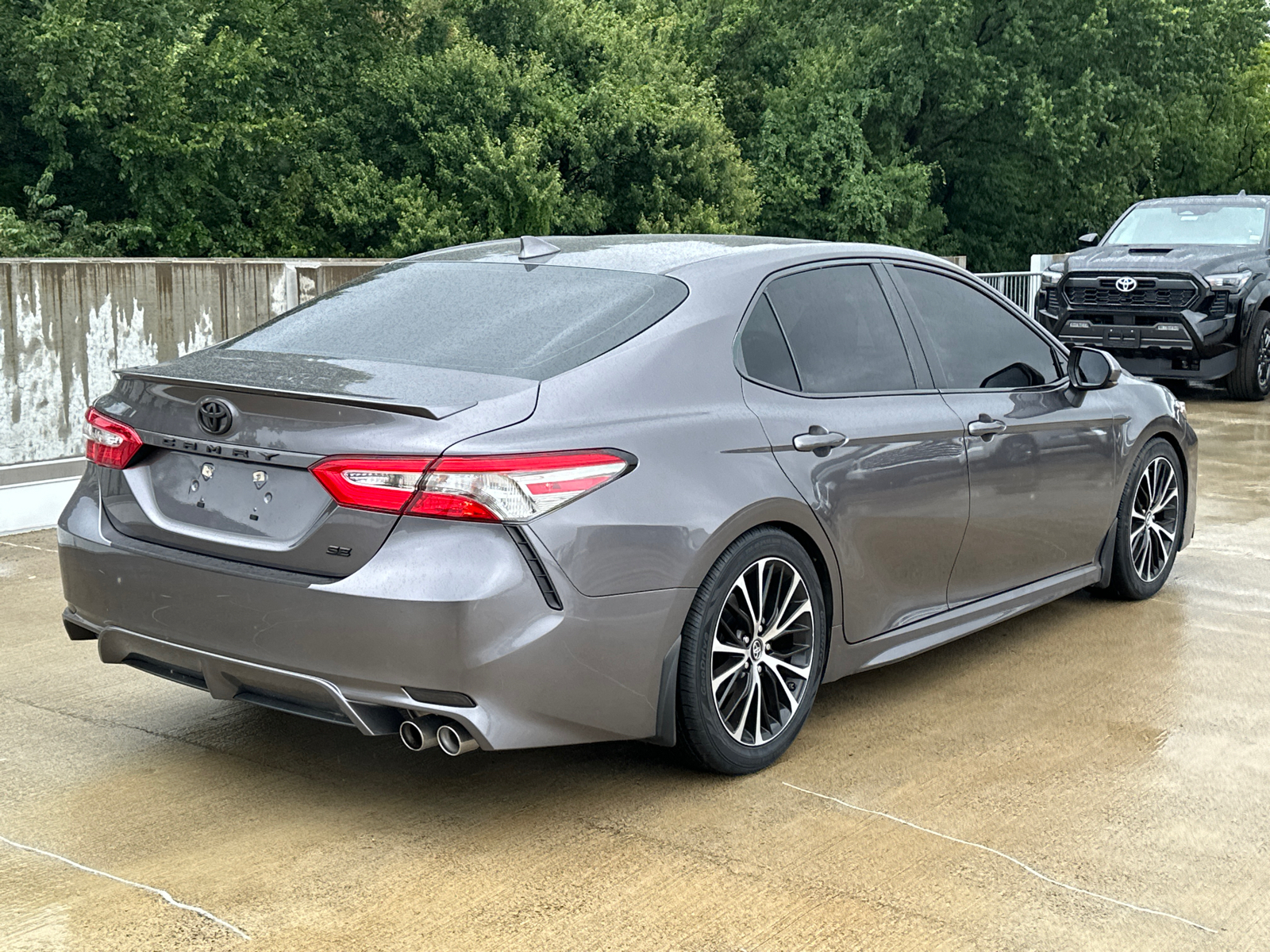 2019 Toyota Camry SE 6